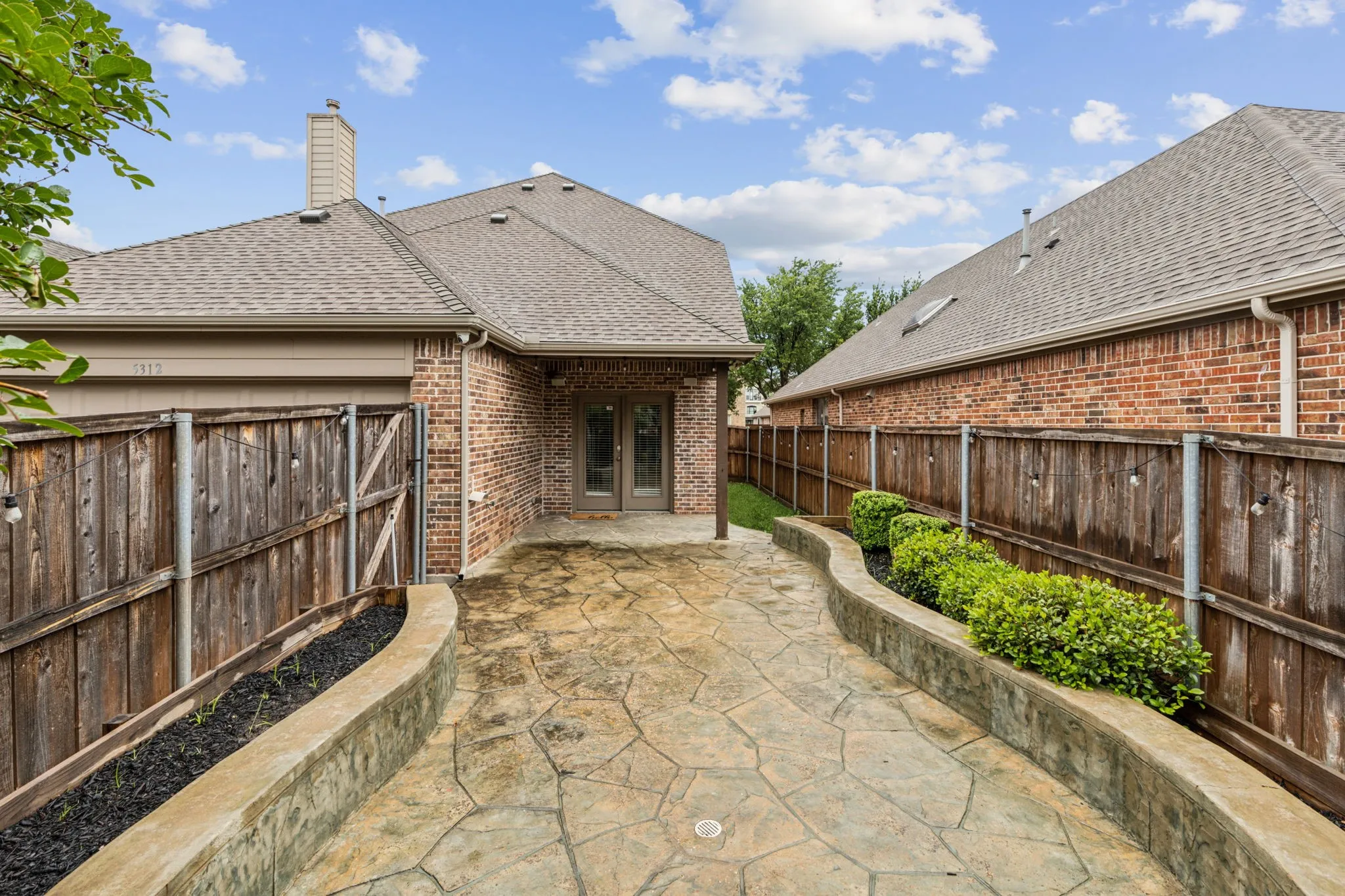 Single Family Residence For Sale in Collin County , 5312 Oakley Road, Mc Kinney, Texas 75070, 3 Bedroom, 3 Bathroom, 2 Garage spaces, 2,474 Sqft, built in 2007, mls#21373003, Real Estate Agent in Mc Kinney, Homes For Sale in Collin county, Homes For Sale in Mc Kinney, Realtor in Mc Kinney Texas, Real Estate Brokerage Independent Realty Texas, Luminita Cordes Realtor