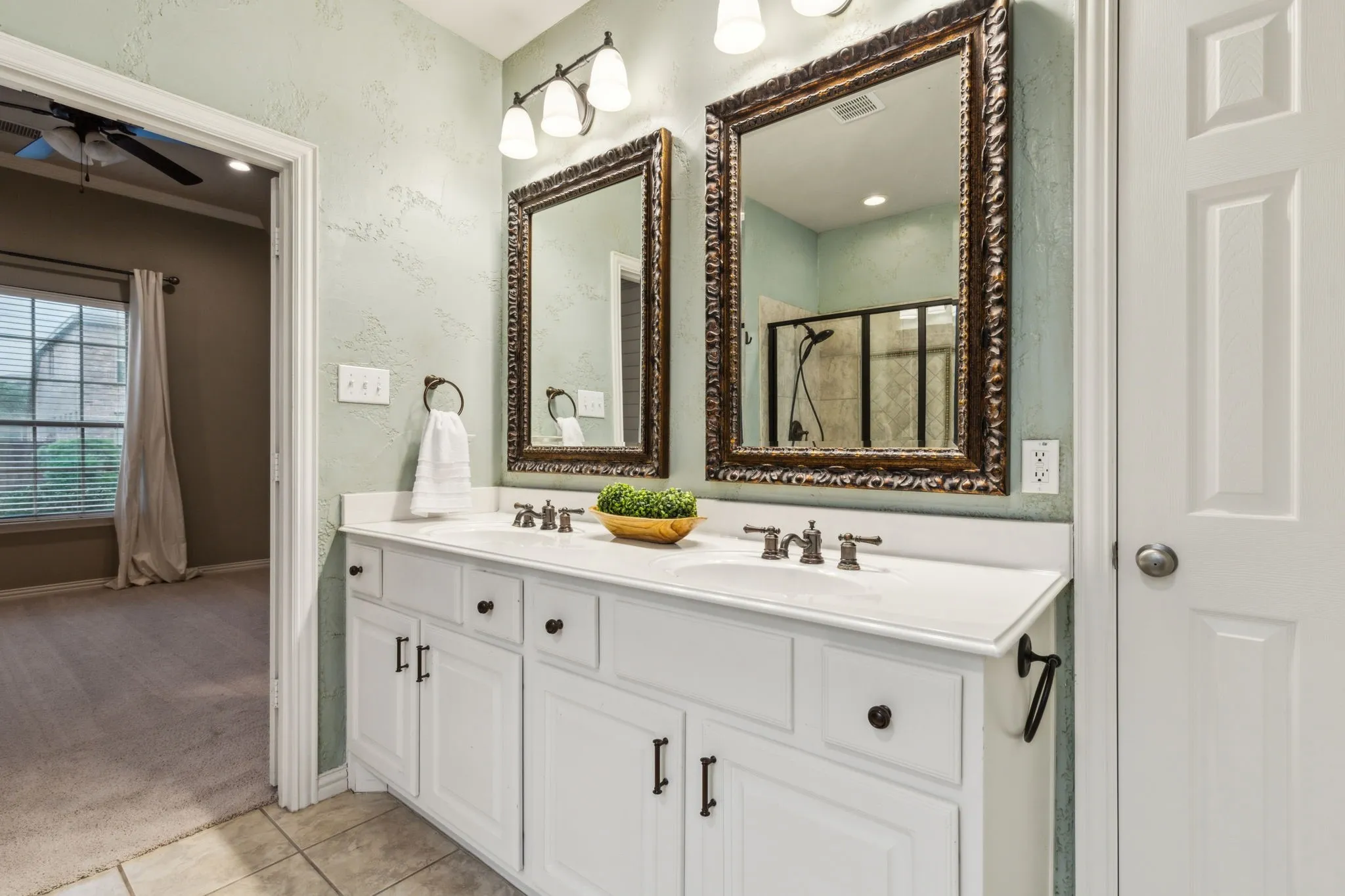 Single Family Residence For Sale in Collin County , 5312 Oakley Road, Mc Kinney, Texas 75070, 3 Bedroom, 3 Bathroom, 2 Garage spaces, 2,474 Sqft, built in 2007, mls#21373003, Real Estate Agent in Mc Kinney, Homes For Sale in Collin county, Homes For Sale in Mc Kinney, Realtor in Mc Kinney Texas, Real Estate Brokerage Independent Realty Texas, Luminita Cordes Realtor