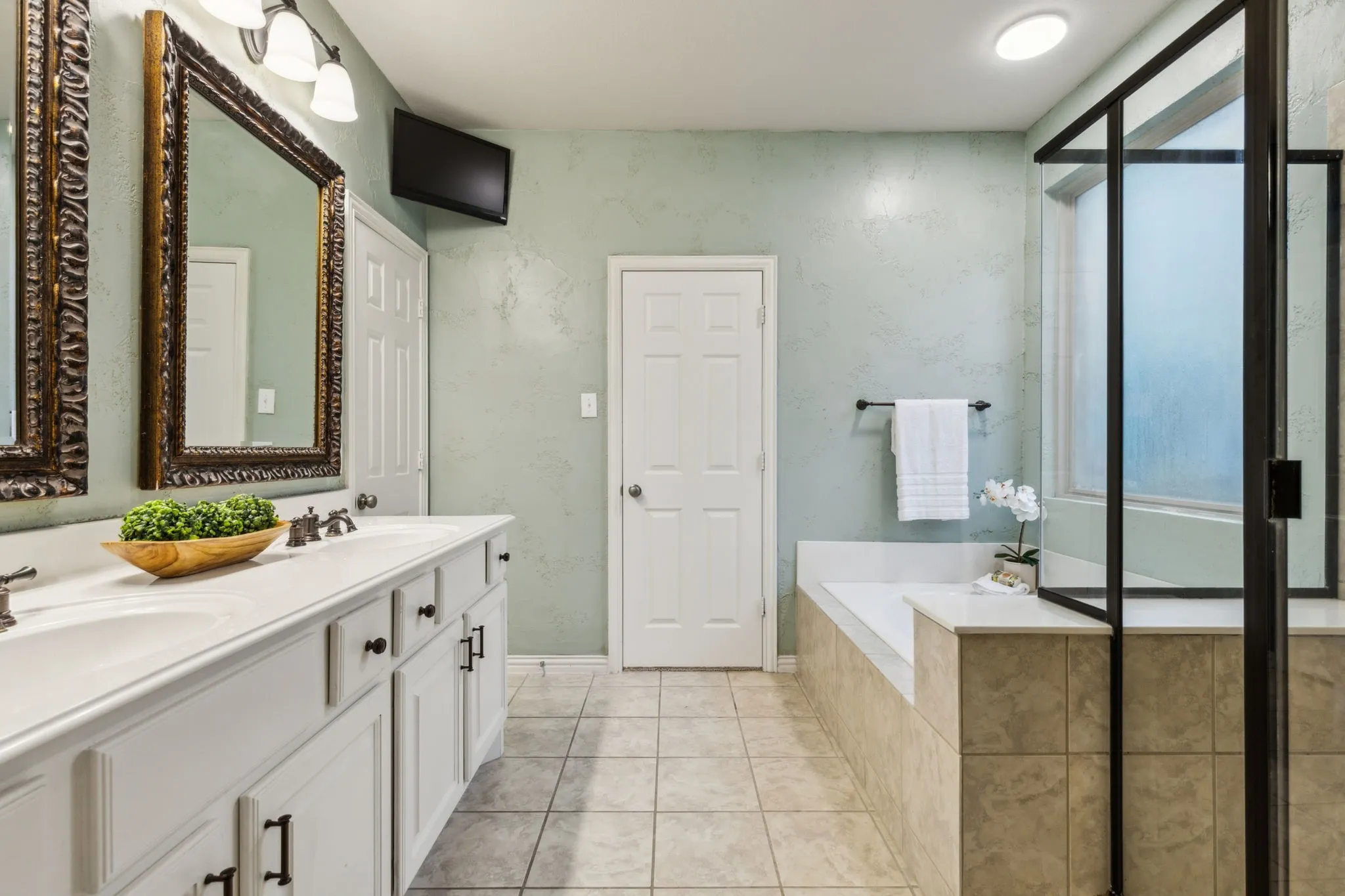 Single Family Residence For Sale in Collin County , 5312 Oakley Road, Mc Kinney, Texas 75070, 3 Bedroom, 3 Bathroom, 2 Garage spaces, 2,474 Sqft, built in 2007, mls#21373003, Real Estate Agent in Mc Kinney, Homes For Sale in Collin county, Homes For Sale in Mc Kinney, Realtor in Mc Kinney Texas, Real Estate Brokerage Independent Realty Texas, Luminita Cordes Realtor