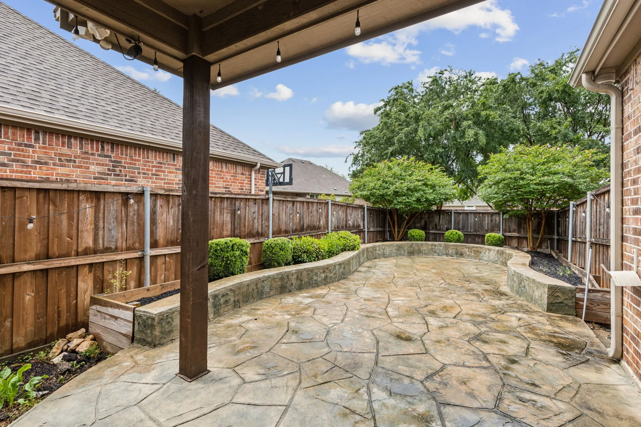 Single Family Residence For Sale in Collin County , 5312 Oakley Road, Mc Kinney, Texas 75070, 3 Bedroom, 3 Bathroom, 2 Garage spaces, 2,474 Sqft, built in 2007, mls#21373003, Real Estate Agent in Mc Kinney, Homes For Sale in Collin county, Homes For Sale in Mc Kinney, Realtor in Mc Kinney Texas, Real Estate Brokerage Independent Realty Texas, Luminita Cordes Realtor