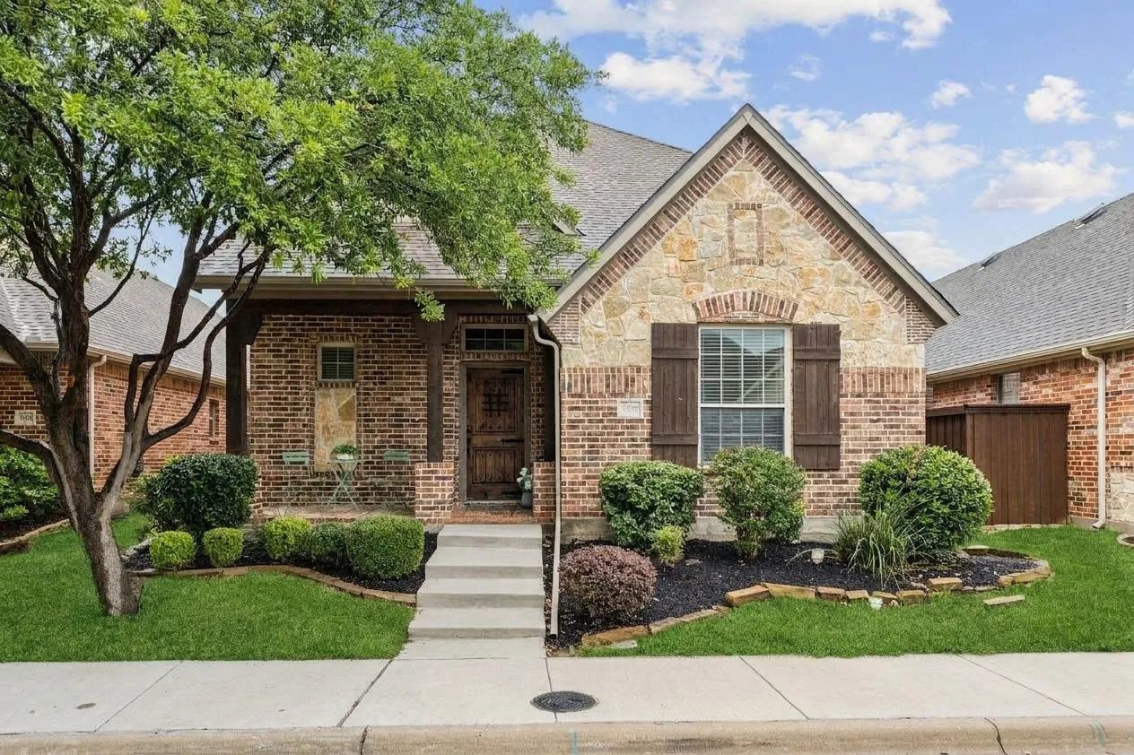 Single Family Residence For Sale in Collin County , 5312 Oakley Road, Mc Kinney, Texas 75070, 3 Bedroom, 3 Bathroom, 2 Garage spaces, 2,474 Sqft, built in 2007, mls#21373003, Real Estate Agent in Mc Kinney, Homes For Sale in Collin county, Homes For Sale in Mc Kinney, Realtor in Mc Kinney Texas, Real Estate Brokerage Independent Realty Texas, Luminita Cordes Realtor