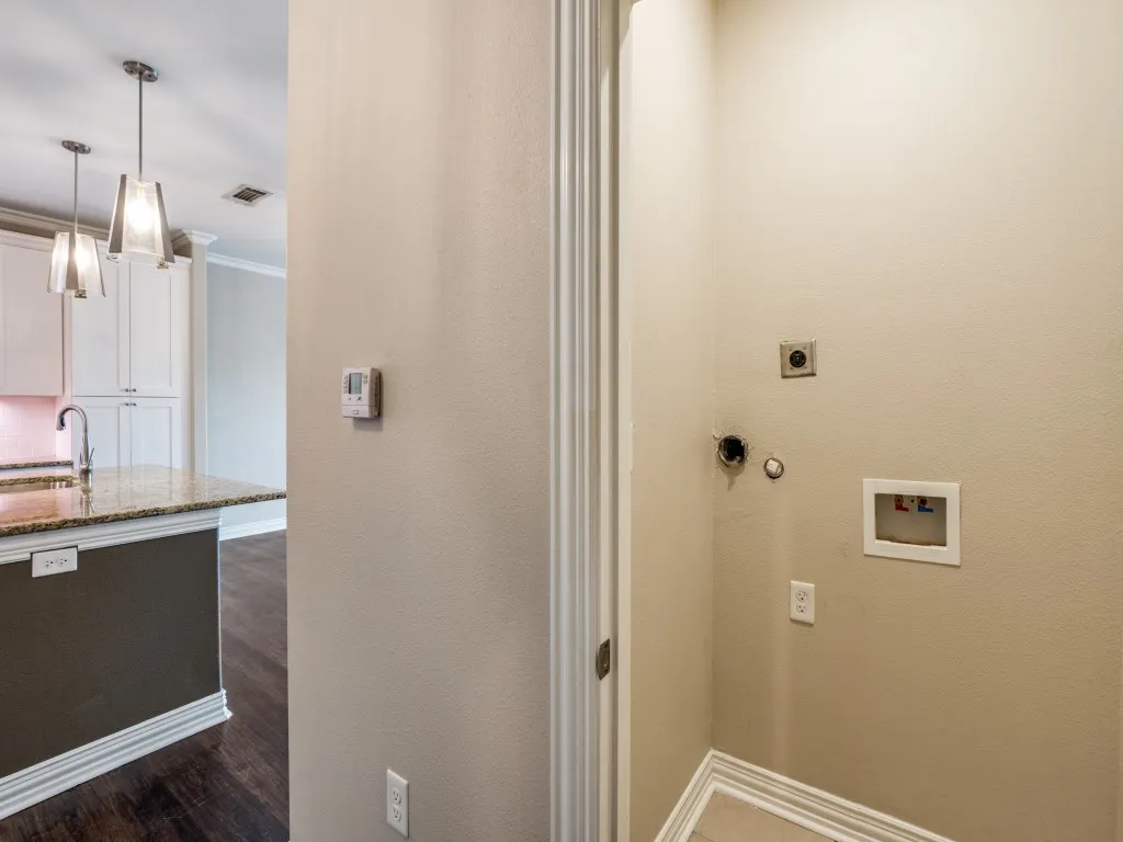 Condominium For Rent in Denton County , 2500 King Arthur Boulevard 206, Lewisville, Texas 75056, 1 Bedroom, 1 Bathroom, 1 Garage spaces, 870 Sqft, built in 2017, mls#21370752, Real Estate Agent in Lewisville, Homes For Rent in Denton county, Homes For Rent in Lewisville, Realtor in Lewisville Texas, Real Estate Brokerage Independent Realty Texas, Luminita Cordes Realtor