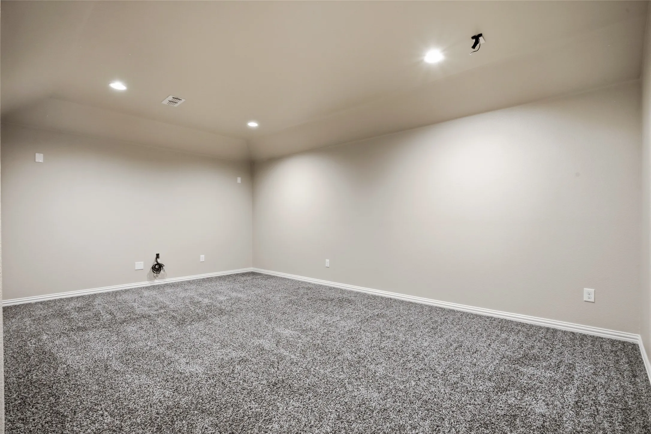 Single Family Residence For Rent in Kaufman County , 1004 Edgefield Lane, Forney, Texas 75126, 3 Bedroom, 3 Bathroom, 2 Garage spaces, 2,416 Sqft, built in 2015, mls#21373324, Real Estate Agent in Forney, Homes For Rent in Kaufman county, Homes For Rent in Forney, Realtor in Forney Texas, Real Estate Brokerage Independent Realty Texas, Luminita Cordes Realtor