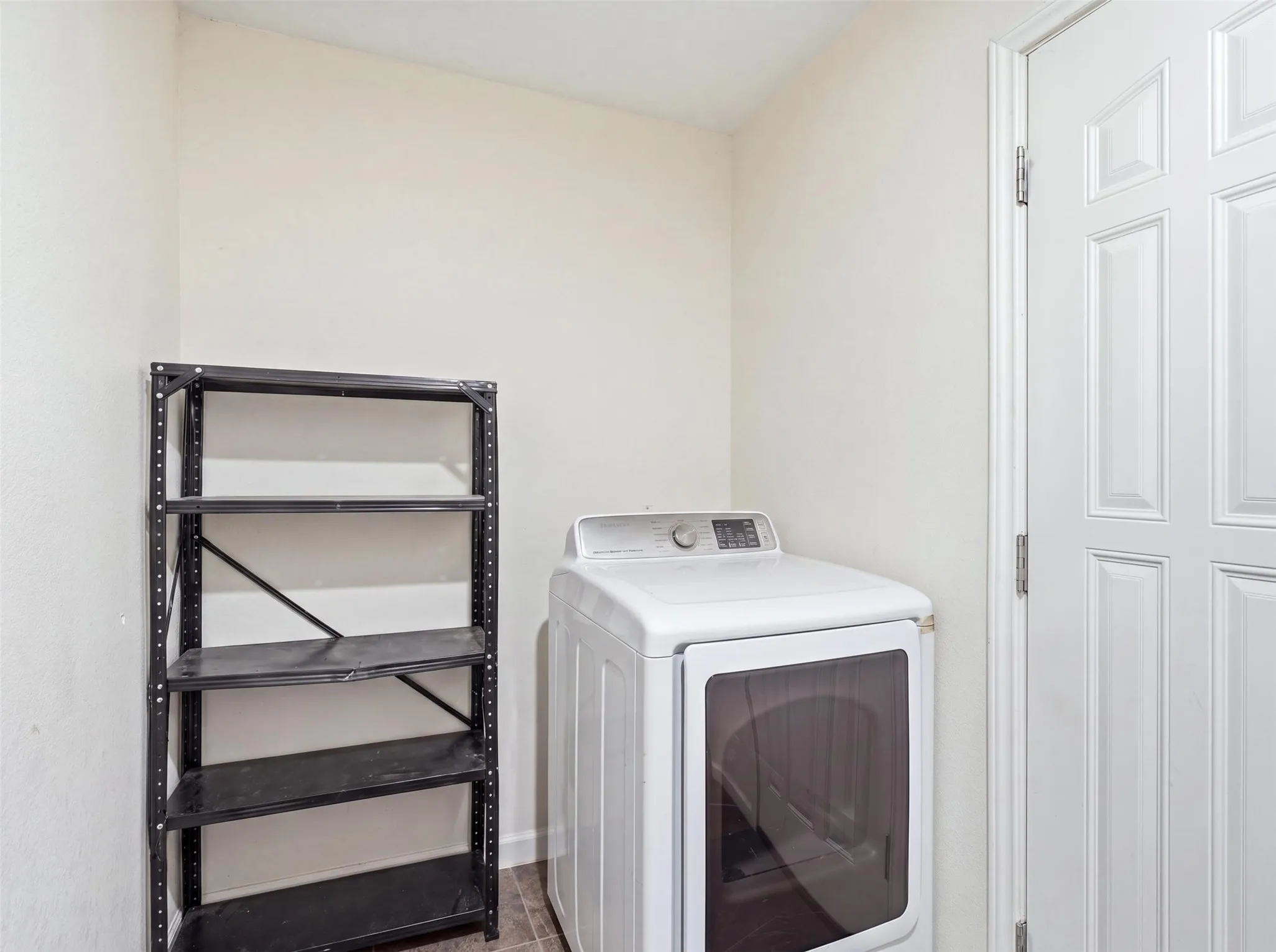 Single Family Residence For Sale in Tarrant County , 824 Crosby Avenue, White Settlement, Texas 76108, 4 Bedroom, 1 Bathroom, Garage spaces, 1,323 Sqft, built in 1964, mls#21371609, Real Estate Agent in White Settlement, Homes For Sale in Tarrant county, Homes For Sale in White Settlement, Realtor in White Settlement Texas, Real Estate Brokerage Independent Realty Texas, Luminita Cordes Realtor
