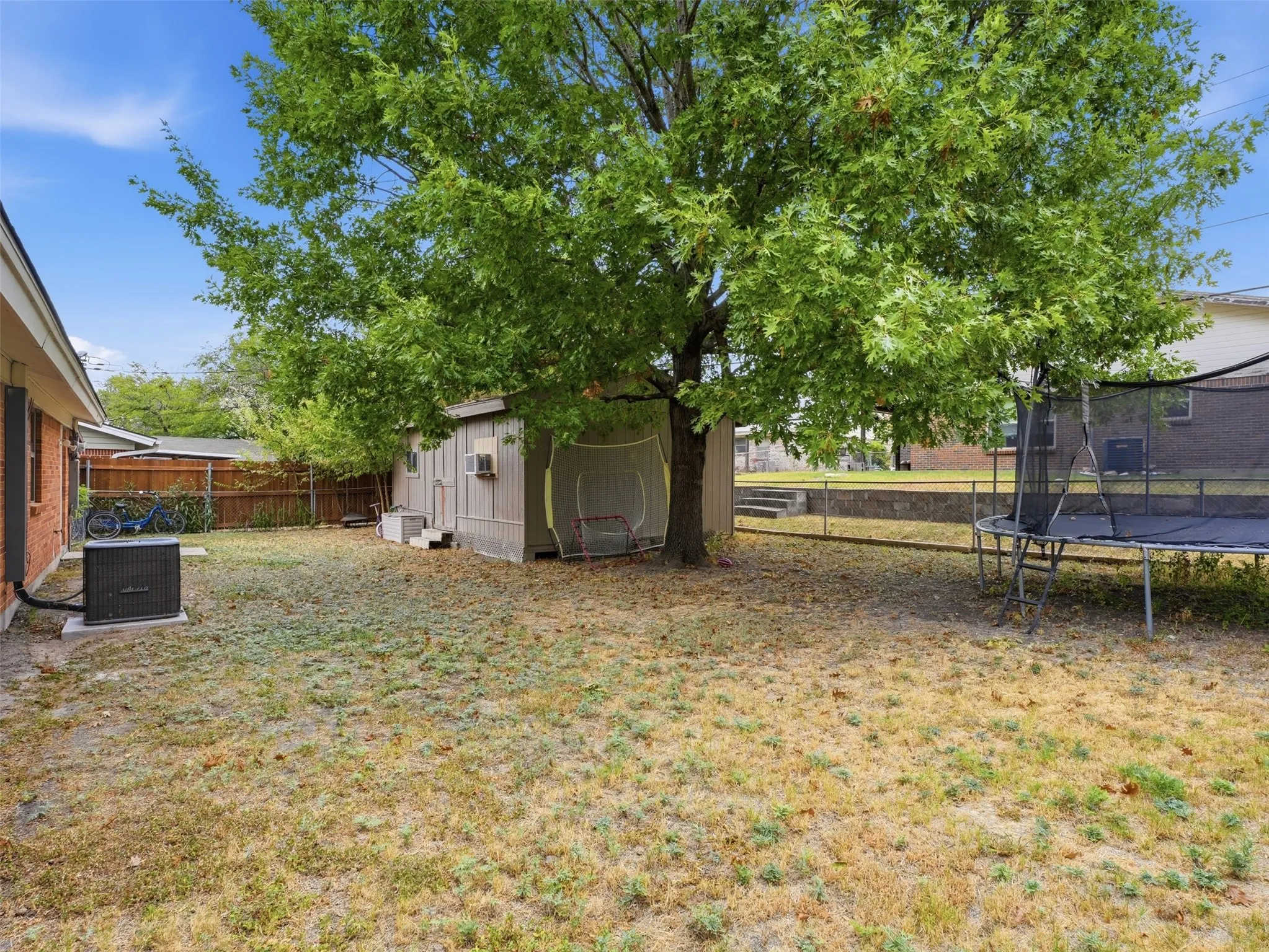 Single Family Residence For Sale in Tarrant County , 824 Crosby Avenue, White Settlement, Texas 76108, 4 Bedroom, 1 Bathroom, Garage spaces, 1,323 Sqft, built in 1964, mls#21371609, Real Estate Agent in White Settlement, Homes For Sale in Tarrant county, Homes For Sale in White Settlement, Realtor in White Settlement Texas, Real Estate Brokerage Independent Realty Texas, Luminita Cordes Realtor