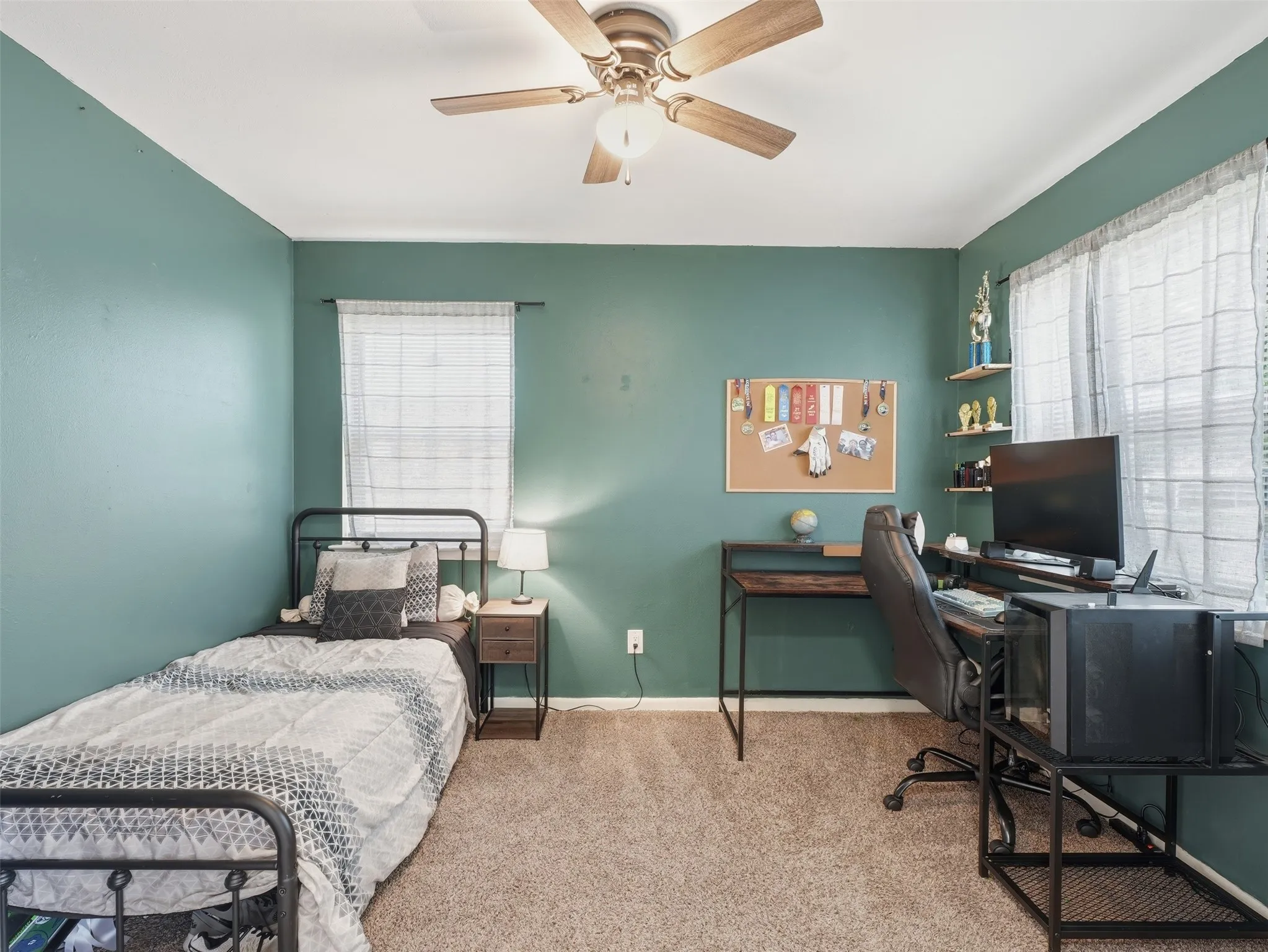 Single Family Residence For Sale in Tarrant County , 824 Crosby Avenue, White Settlement, Texas 76108, 4 Bedroom, 1 Bathroom, Garage spaces, 1,323 Sqft, built in 1964, mls#21371609, Real Estate Agent in White Settlement, Homes For Sale in Tarrant county, Homes For Sale in White Settlement, Realtor in White Settlement Texas, Real Estate Brokerage Independent Realty Texas, Luminita Cordes Realtor
