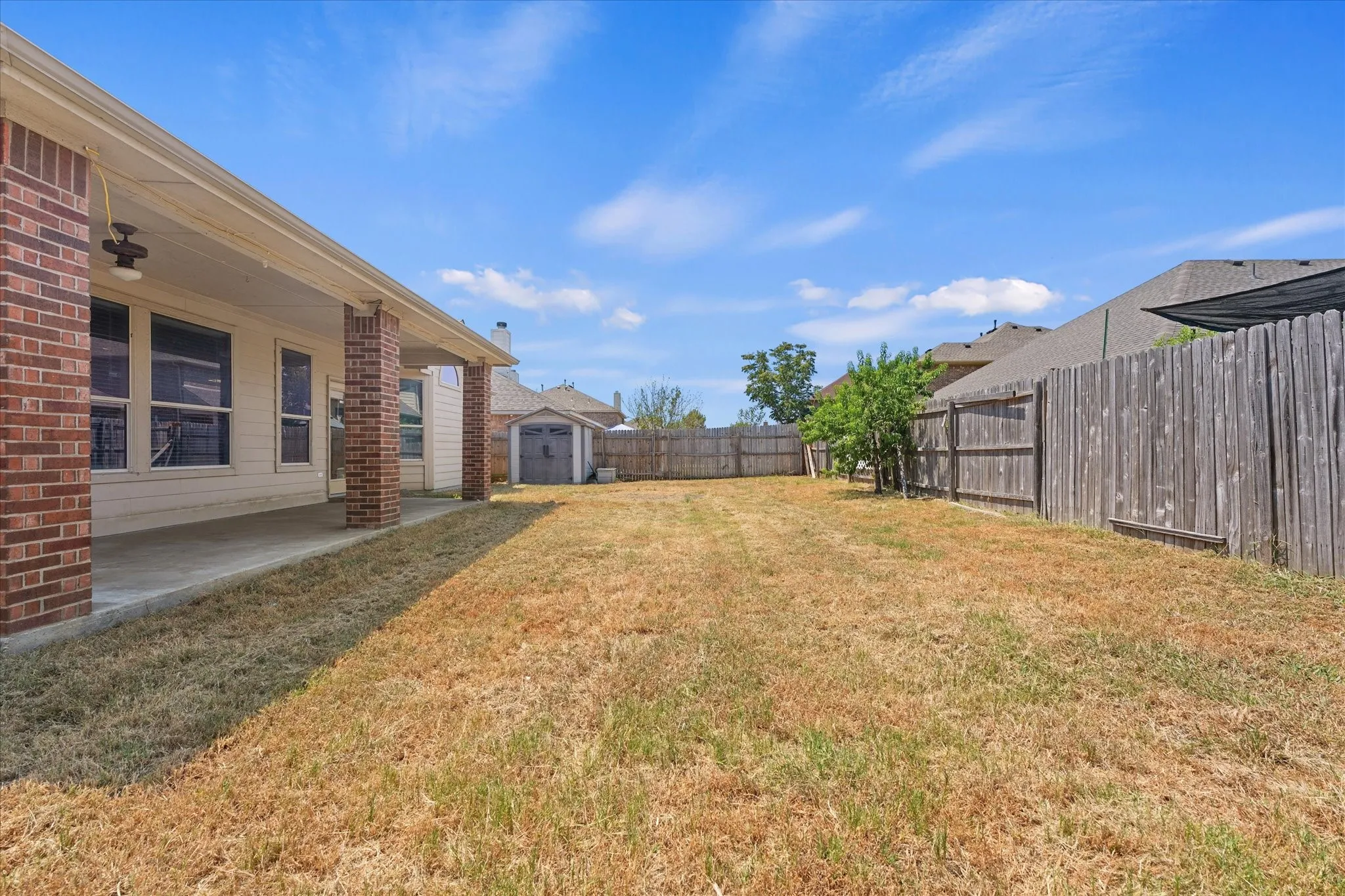 Single Family Residence For Sale in Tarrant County , 2236 Sparrow Hawk Court, Grand Prairie, Texas 75052, 4 Bedroom, 3 Bathroom, 2 Garage spaces, 3,400 Sqft, built in 2006, mls#21373327, Real Estate Agent in Grand Prairie, Homes For Sale in Tarrant county, Homes For Sale in Grand Prairie, Realtor in Grand Prairie Texas, Real Estate Brokerage Independent Realty Texas, Luminita Cordes Realtor