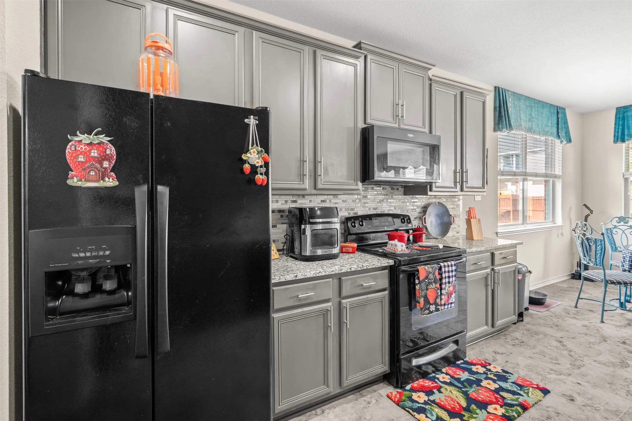 Single Family Residence For Sale in Dallas County , 804 Montrose Trail, De Soto, Texas 75115, 4 Bedroom, 3 Bathroom, 2 Garage spaces, 2,608 Sqft, built in 2006, mls#21373328, Real Estate Agent in De Soto, Homes For Sale in Dallas county, Homes For Sale in De Soto, Realtor in De Soto Texas, Real Estate Brokerage Independent Realty Texas, Luminita Cordes Realtor