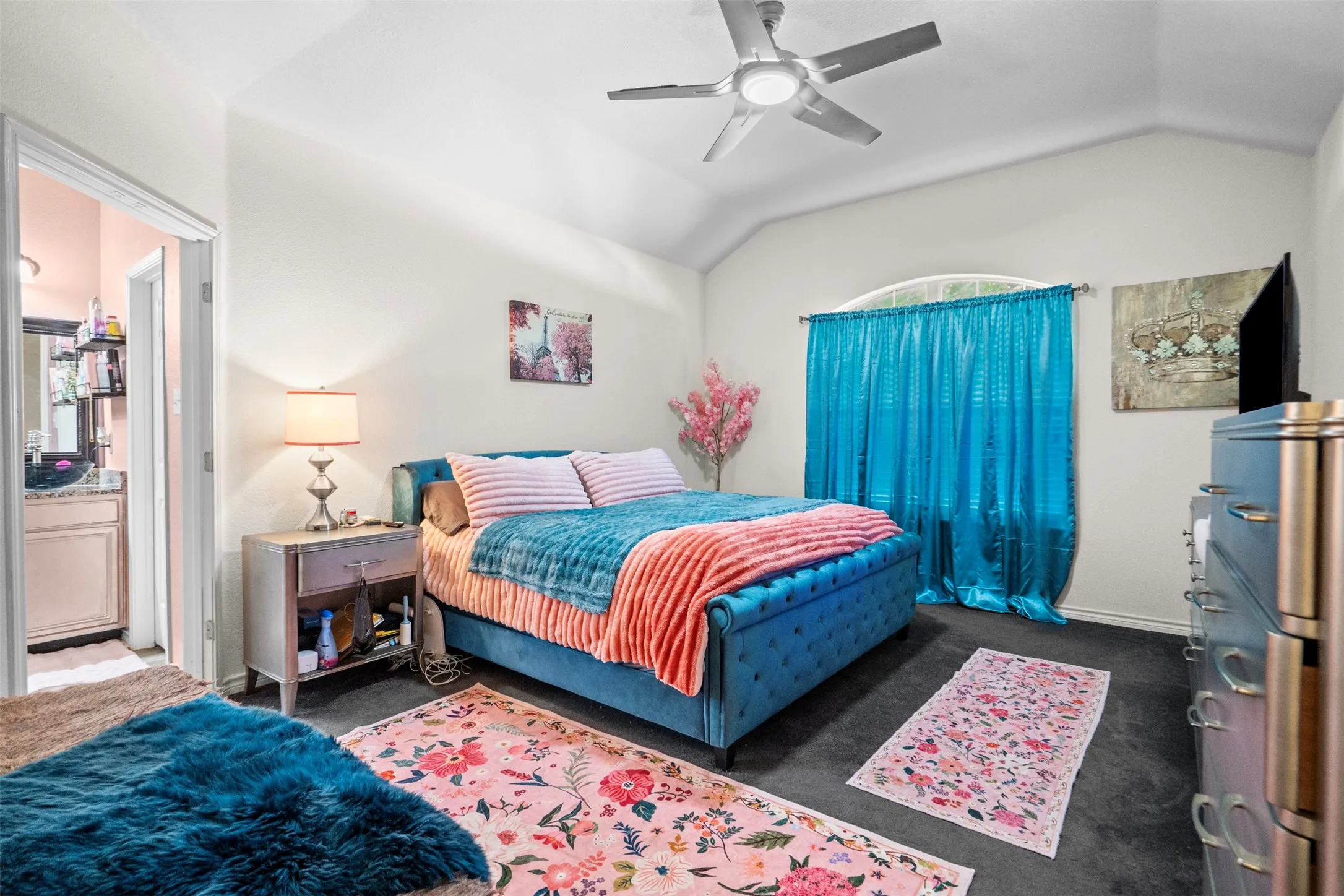 Single Family Residence For Sale in Dallas County , 804 Montrose Trail, De Soto, Texas 75115, 4 Bedroom, 3 Bathroom, 2 Garage spaces, 2,608 Sqft, built in 2006, mls#21373328, Real Estate Agent in De Soto, Homes For Sale in Dallas county, Homes For Sale in De Soto, Realtor in De Soto Texas, Real Estate Brokerage Independent Realty Texas, Luminita Cordes Realtor