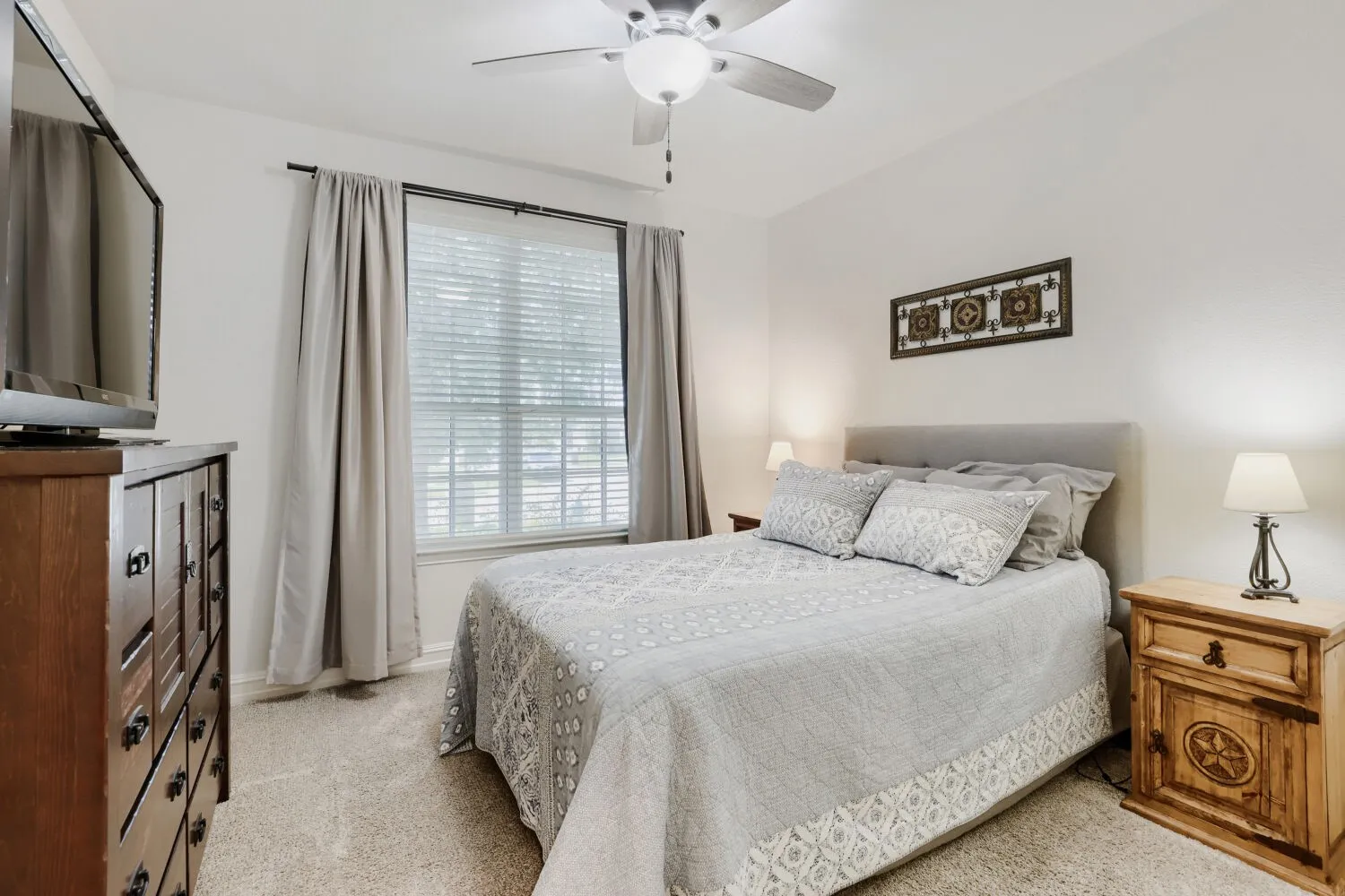 Single Family Residence For Sale in Denton County , 8730 Silent River Road, Frisco, Texas 75036, 2 Bedroom, 2 Bathroom, 2 Garage spaces, 1,840 Sqft, built in 2019, mls#21347485, Real Estate Agent in Frisco, Homes For Sale in Denton county, Homes For Sale in Frisco, Realtor in Frisco Texas, Real Estate Brokerage Independent Realty Texas, Luminita Cordes Realtor