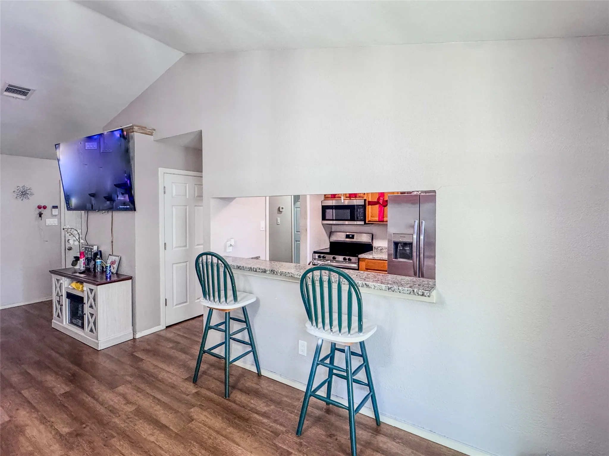 Single Family Residence For Sale in Dallas County , 1508 Pocono Trail, Dallas, Texas 75217, 3 Bedroom, 2 Bathroom, Garage spaces, 1,110 Sqft, built in 1982, mls#21373046, Real Estate Agent in Dallas, Homes For Sale in Dallas county, Homes For Sale in Dallas, Realtor in Dallas Texas, Real Estate Brokerage Independent Realty Texas, Luminita Cordes Realtor