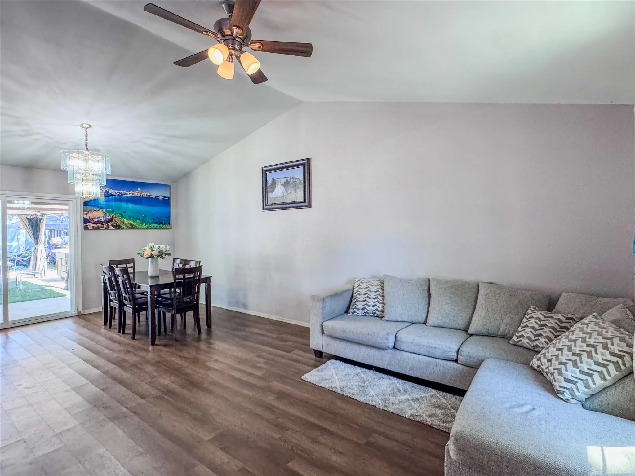 Single Family Residence For Sale in Dallas County , 1508 Pocono Trail, Dallas, Texas 75217, 3 Bedroom, 2 Bathroom, Garage spaces, 1,110 Sqft, built in 1982, mls#21373046, Real Estate Agent in Dallas, Homes For Sale in Dallas county, Homes For Sale in Dallas, Realtor in Dallas Texas, Real Estate Brokerage Independent Realty Texas, Luminita Cordes Realtor