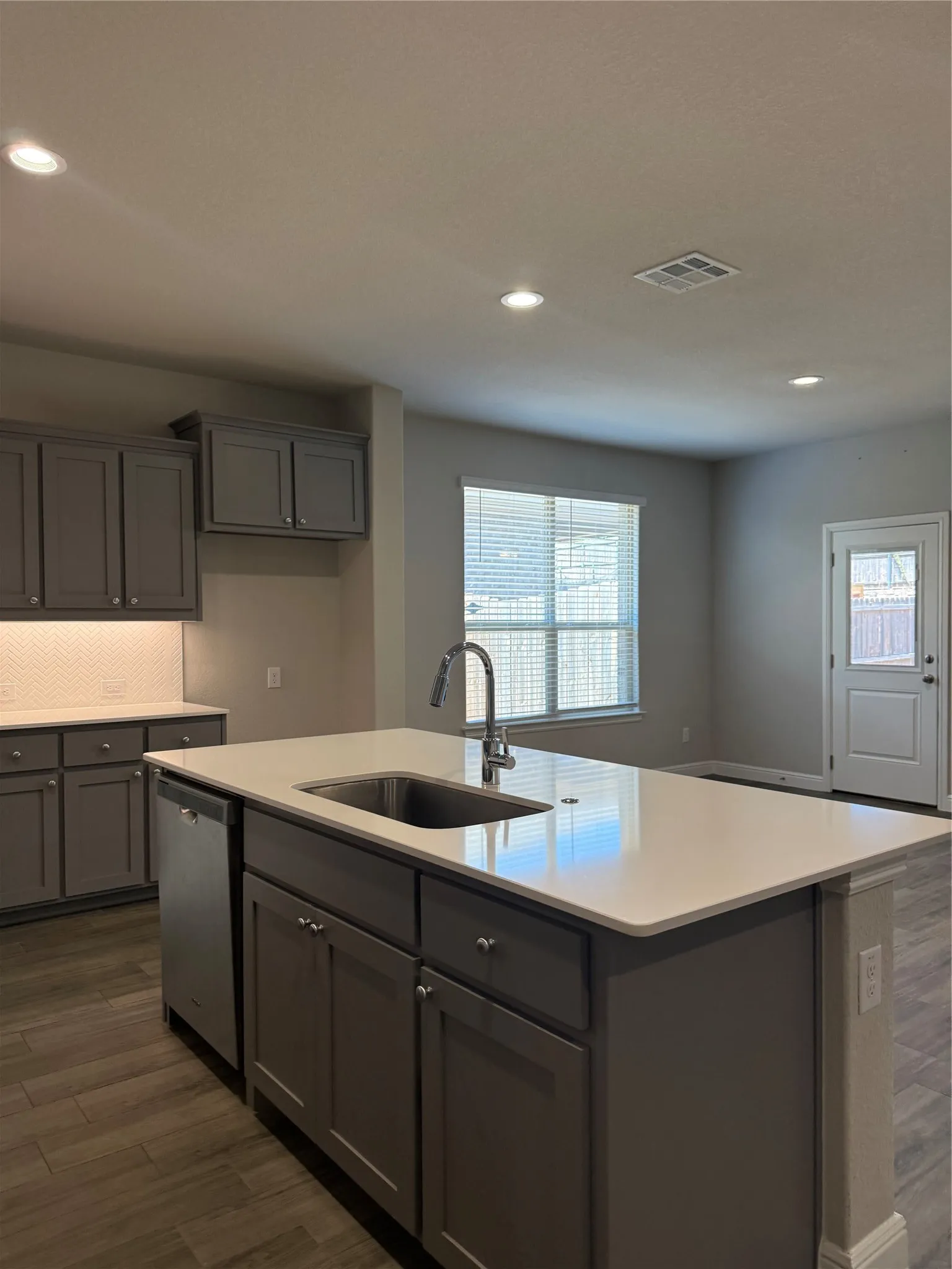 Single Family Residence For Rent in Parker County , 1232 Kerrville Lane, Weatherford, Texas 76087, 4 Bedroom, 2 Bathroom, 2 Garage spaces, 2,110 Sqft, built in 2021, mls#21373313, Real Estate Agent in Weatherford, Homes For Rent in Parker county, Homes For Rent in Weatherford, Realtor in Weatherford Texas, Real Estate Brokerage Independent Realty Texas, Luminita Cordes Realtor