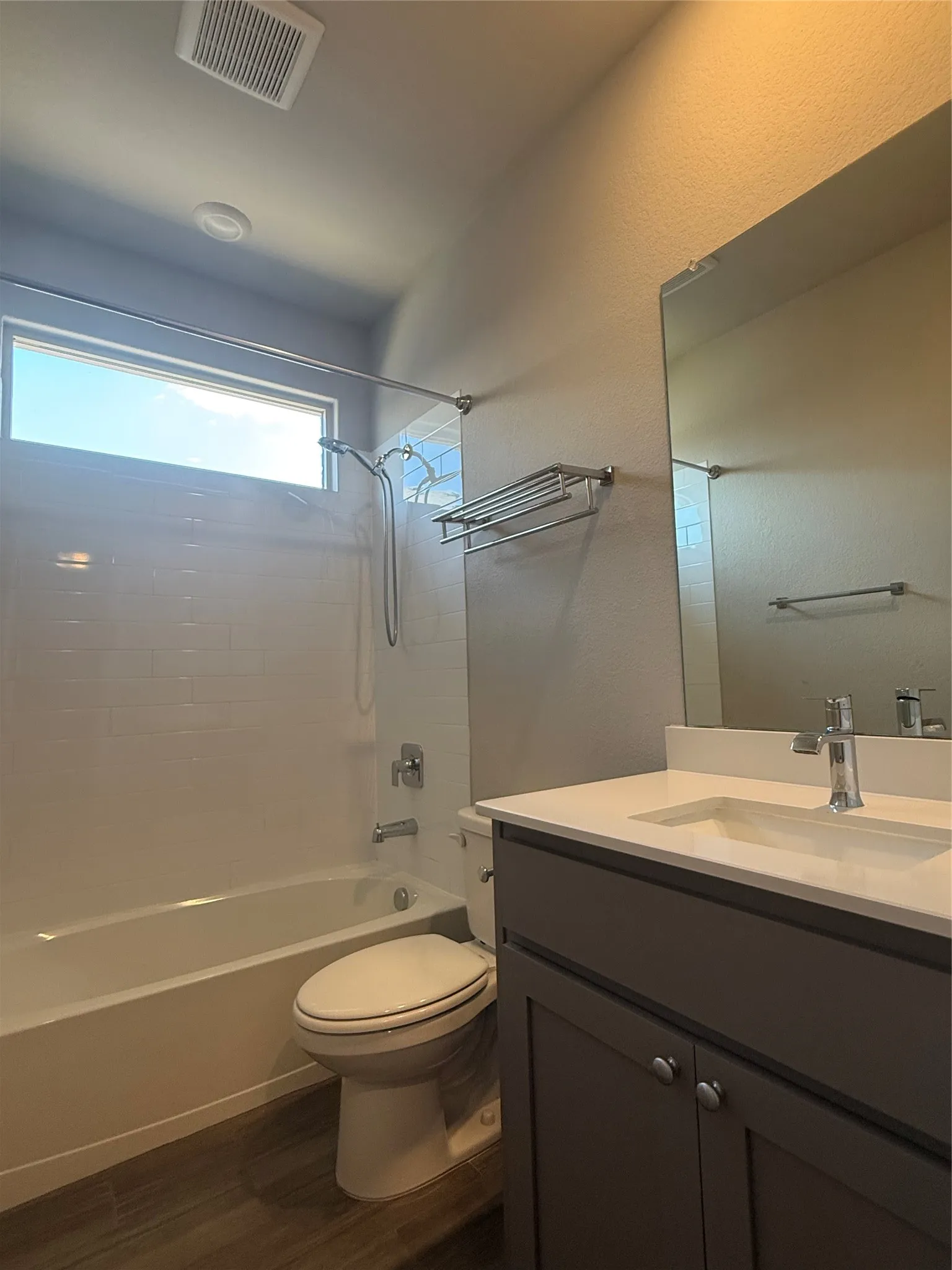 Single Family Residence For Rent in Parker County , 1232 Kerrville Lane, Weatherford, Texas 76087, 4 Bedroom, 2 Bathroom, 2 Garage spaces, 2,110 Sqft, built in 2021, mls#21373313, Real Estate Agent in Weatherford, Homes For Rent in Parker county, Homes For Rent in Weatherford, Realtor in Weatherford Texas, Real Estate Brokerage Independent Realty Texas, Luminita Cordes Realtor