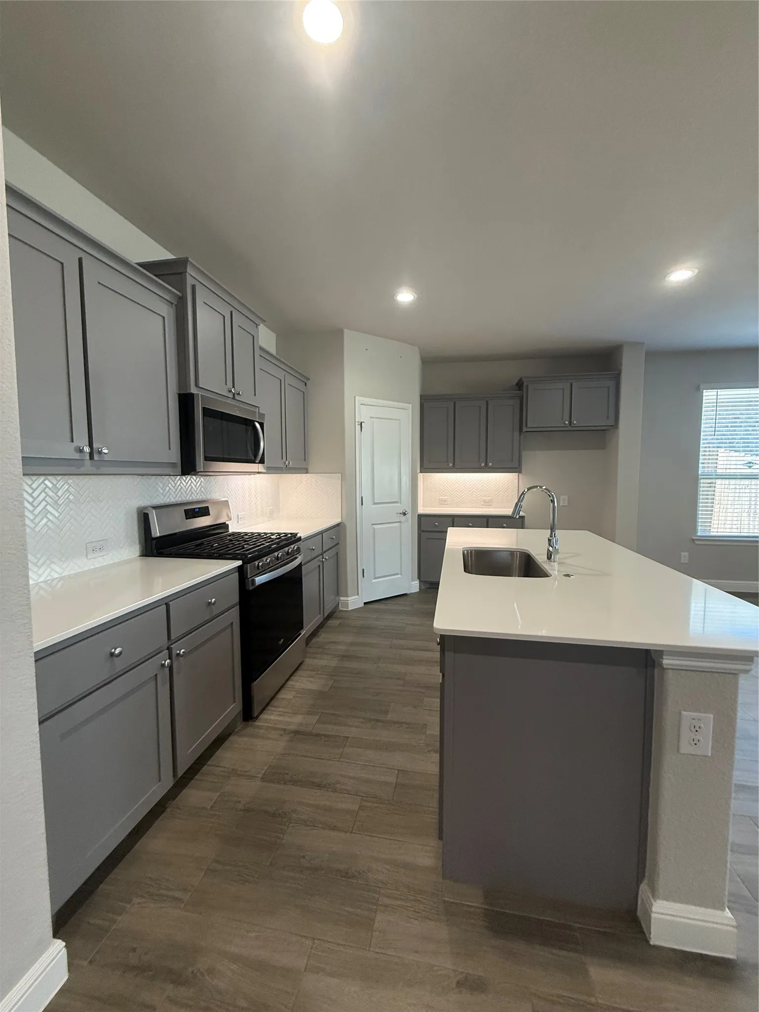 Single Family Residence For Rent in Parker County , 1232 Kerrville Lane, Weatherford, Texas 76087, 4 Bedroom, 2 Bathroom, 2 Garage spaces, 2,110 Sqft, built in 2021, mls#21373313, Real Estate Agent in Weatherford, Homes For Rent in Parker county, Homes For Rent in Weatherford, Realtor in Weatherford Texas, Real Estate Brokerage Independent Realty Texas, Luminita Cordes Realtor