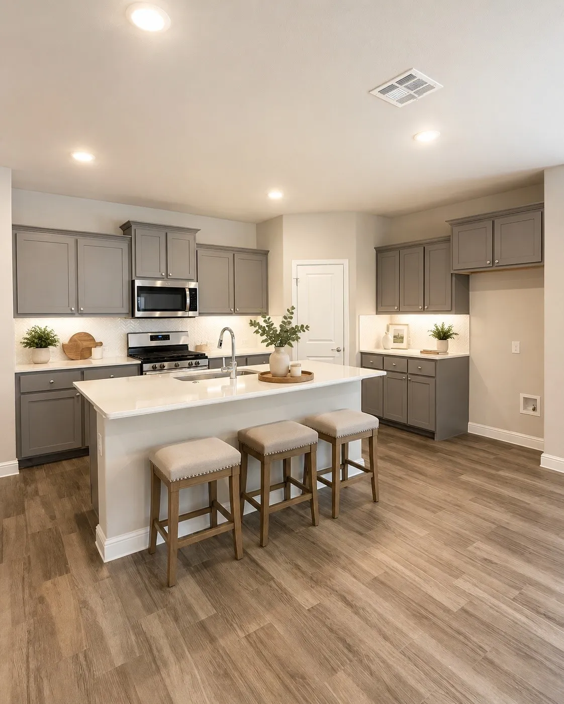 Single Family Residence For Rent in Parker County , 1232 Kerrville Lane, Weatherford, Texas 76087, 4 Bedroom, 2 Bathroom, 2 Garage spaces, 2,110 Sqft, built in 2021, mls#21373313, Real Estate Agent in Weatherford, Homes For Rent in Parker county, Homes For Rent in Weatherford, Realtor in Weatherford Texas, Real Estate Brokerage Independent Realty Texas, Luminita Cordes Realtor