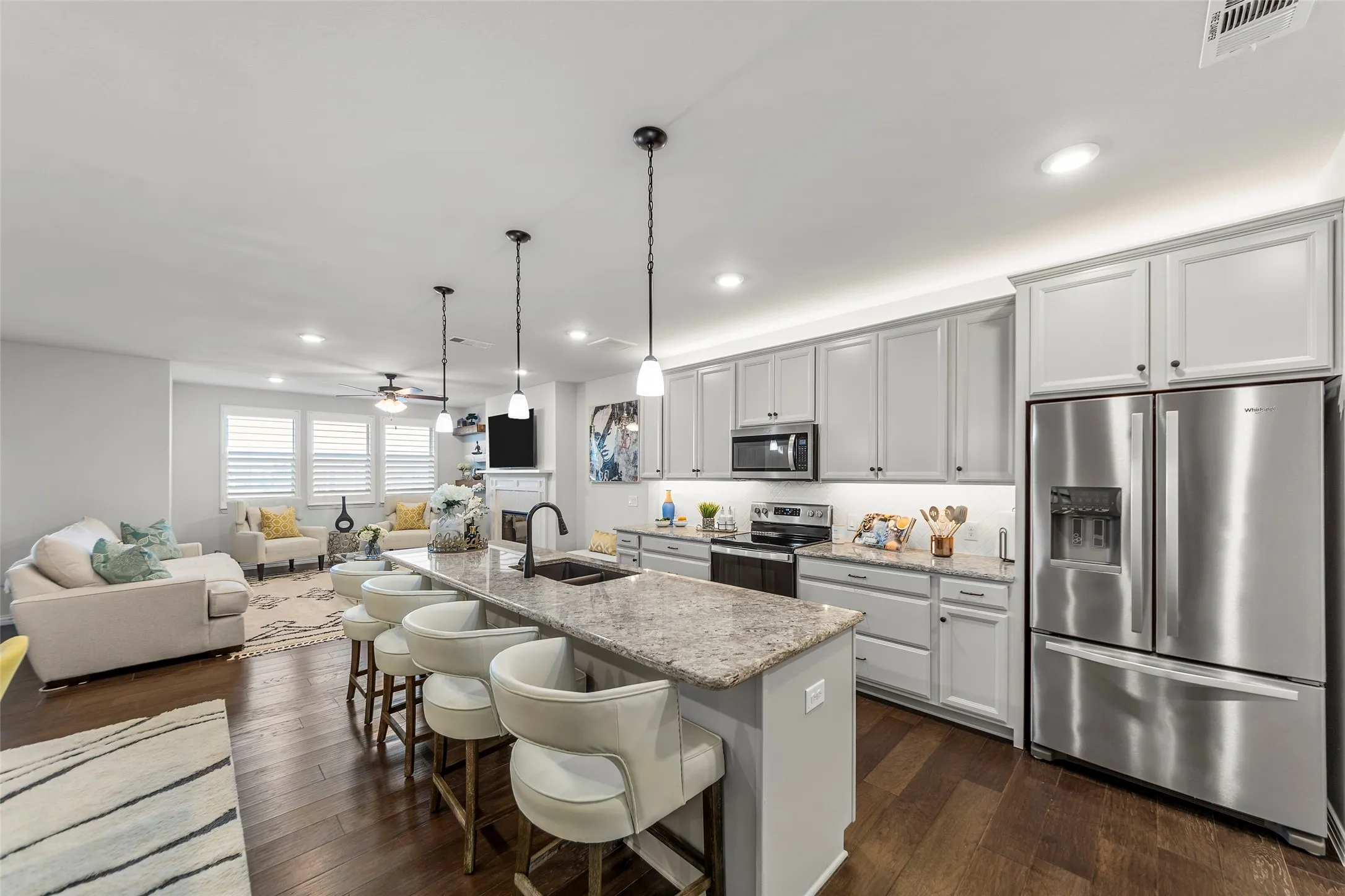 Condominium For Sale in Collin County , 651 N Watters Road 5407, Allen, Texas 75013, 3 Bedroom, 2 Bathroom, 1 Garage spaces, 1,884 Sqft, built in 2020, mls#21373288, Real Estate Agent in Allen, Homes For Sale in Collin county, Homes For Sale in Allen, Realtor in Allen Texas, Real Estate Brokerage Independent Realty Texas, Luminita Cordes Realtor