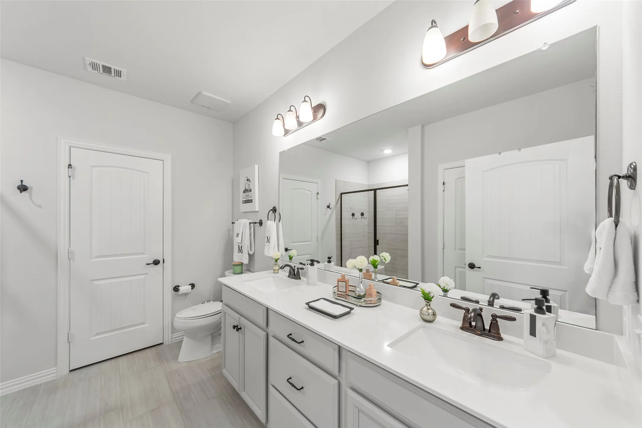 Condominium For Sale in Collin County , 651 N Watters Road 5407, Allen, Texas 75013, 3 Bedroom, 2 Bathroom, 1 Garage spaces, 1,884 Sqft, built in 2020, mls#21373288, Real Estate Agent in Allen, Homes For Sale in Collin county, Homes For Sale in Allen, Realtor in Allen Texas, Real Estate Brokerage Independent Realty Texas, Luminita Cordes Realtor