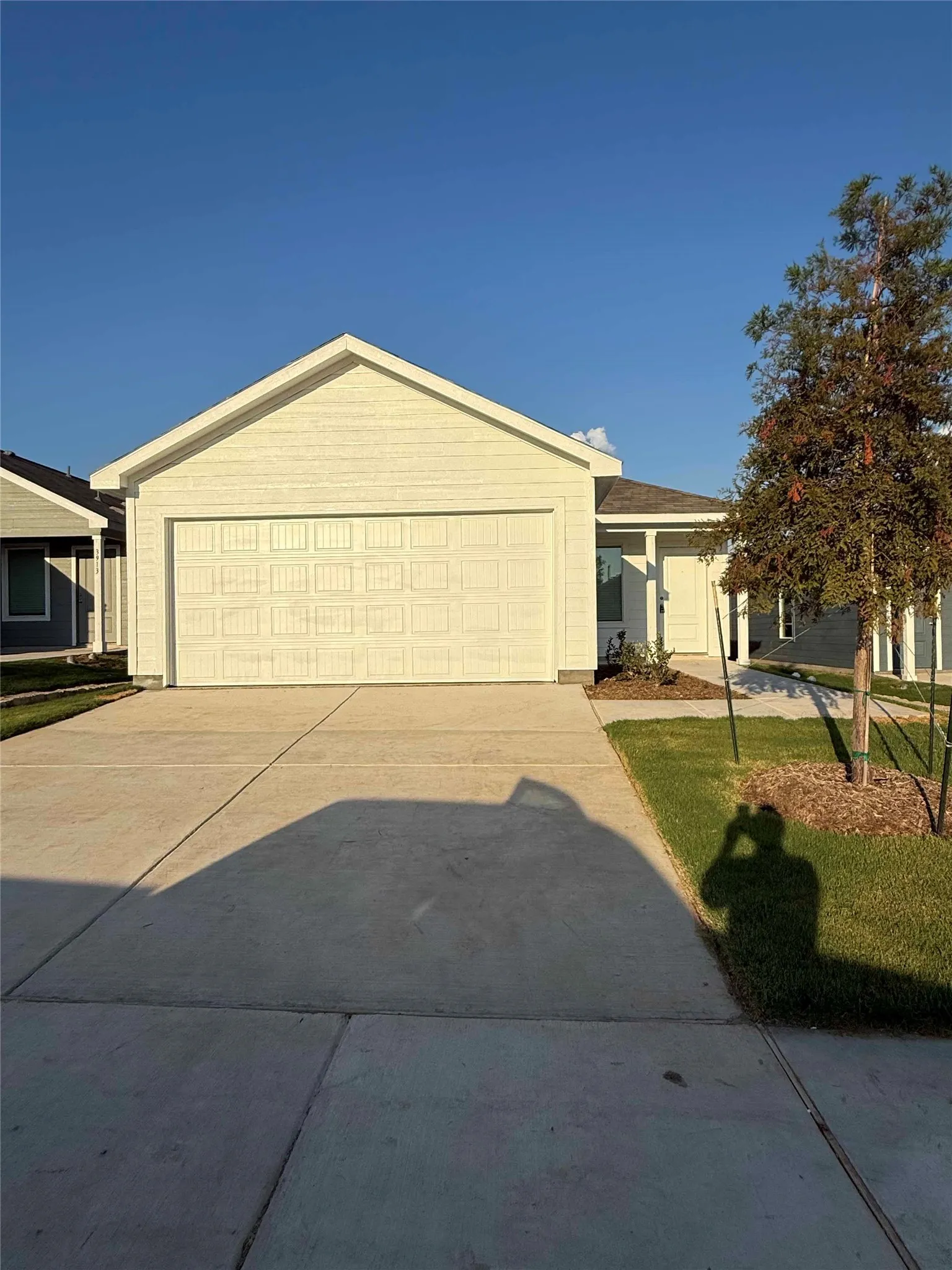 Single Family Residence For Rent in Grayson County , 3917 Superior Place, Sherman, Texas 75090, 4 Bedroom, 2 Bathroom, 2 Garage spaces, 1,600 Sqft, built in 2026, mls#21373348, Real Estate Agent in Sherman, Homes For Rent in Grayson county, Homes For Rent in Sherman, Realtor in Sherman Texas, Real Estate Brokerage Independent Realty Texas, Luminita Cordes Realtor