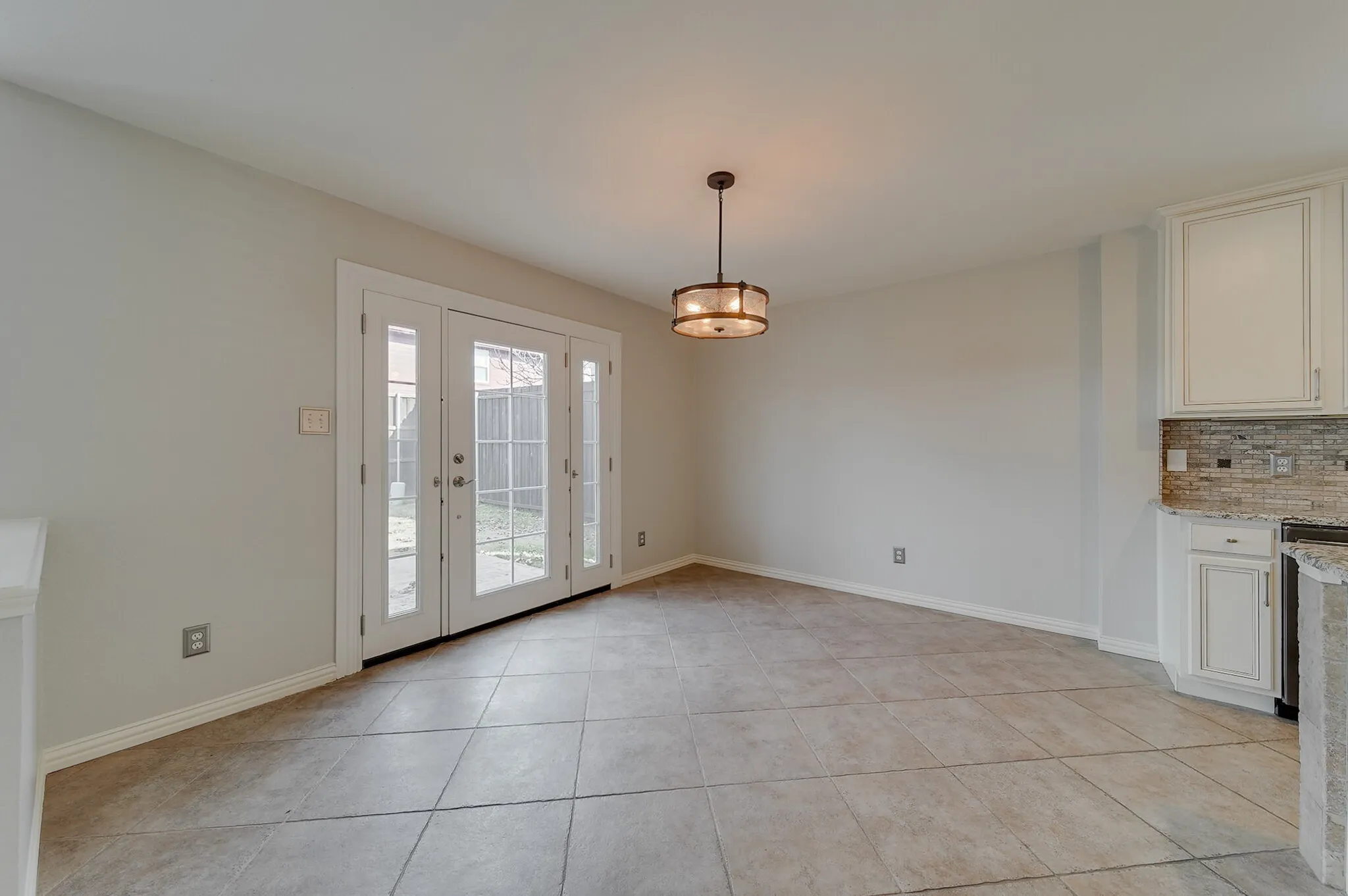 Single Family Residence For Sale in Collin County , 9220 Harrisburg Lane, Mc Kinney, Texas 75071, 5 Bedroom, 3 Bathroom, 2 Garage spaces, 3,178 Sqft, built in 2000, mls#21373350, Real Estate Agent in Mc Kinney, Homes For Sale in Collin county, Homes For Sale in Mc Kinney, Realtor in Mc Kinney Texas, Real Estate Brokerage Independent Realty Texas, Luminita Cordes Realtor