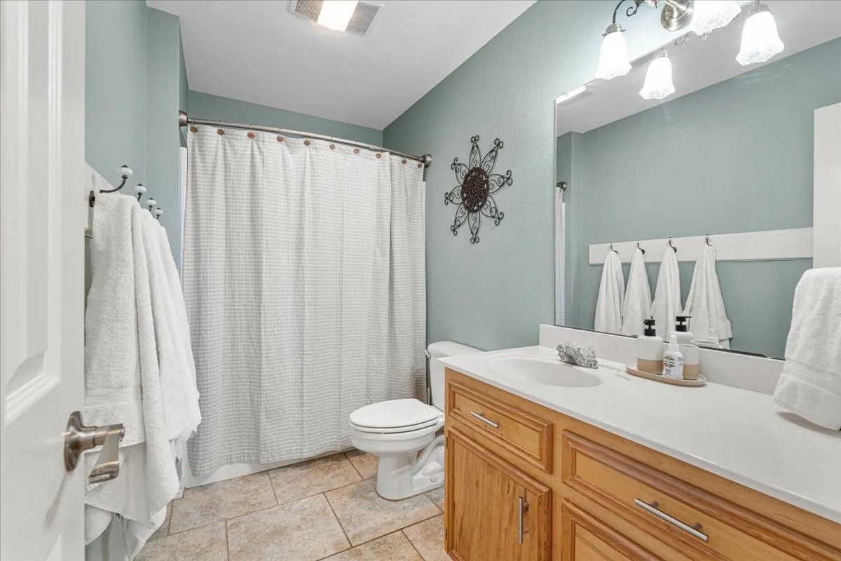 Single Family Residence For Sale in Freestone County , 122 Knights Circle, Streetman, Texas 75859, 3 Bedroom, 2 Bathroom, 2 Garage spaces, 1,584 Sqft, built in 1999, mls#21373117, Real Estate Agent in Streetman, Homes For Sale in Freestone county, Homes For Sale in Streetman, Realtor in Streetman Texas, Real Estate Brokerage Independent Realty Texas, Luminita Cordes Realtor