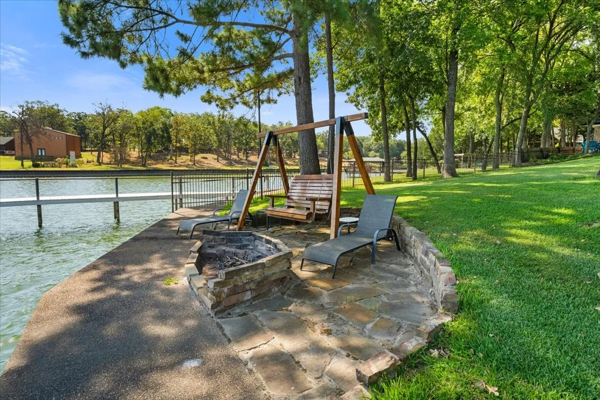 Single Family Residence For Sale in Freestone County , 122 Knights Circle, Streetman, Texas 75859, 3 Bedroom, 2 Bathroom, 2 Garage spaces, 1,584 Sqft, built in 1999, mls#21373117, Real Estate Agent in Streetman, Homes For Sale in Freestone county, Homes For Sale in Streetman, Realtor in Streetman Texas, Real Estate Brokerage Independent Realty Texas, Luminita Cordes Realtor