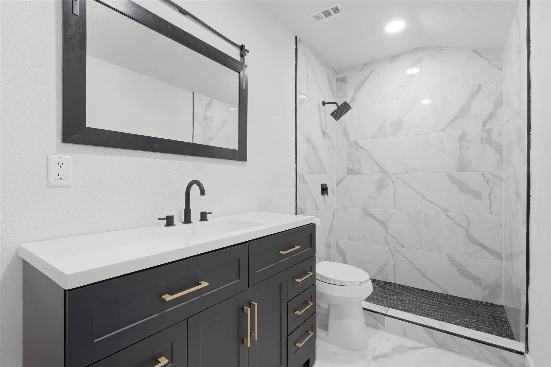 Single Family Residence For Sale in Dallas County , 11012 Castolon Drive, Dallas, Texas 75228, 3 Bedroom, 2 Bathroom, Garage spaces, 1,324 Sqft, built in 1950, mls#21373359, Real Estate Agent in Dallas, Homes For Sale in Dallas county, Homes For Sale in Dallas, Realtor in Dallas Texas, Real Estate Brokerage Independent Realty Texas, Luminita Cordes Realtor