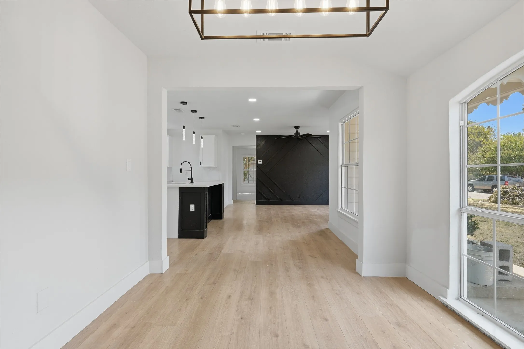 Single Family Residence For Sale in Dallas County , 11012 Castolon Drive, Dallas, Texas 75228, 3 Bedroom, 2 Bathroom, Garage spaces, 1,324 Sqft, built in 1950, mls#21373359, Real Estate Agent in Dallas, Homes For Sale in Dallas county, Homes For Sale in Dallas, Realtor in Dallas Texas, Real Estate Brokerage Independent Realty Texas, Luminita Cordes Realtor