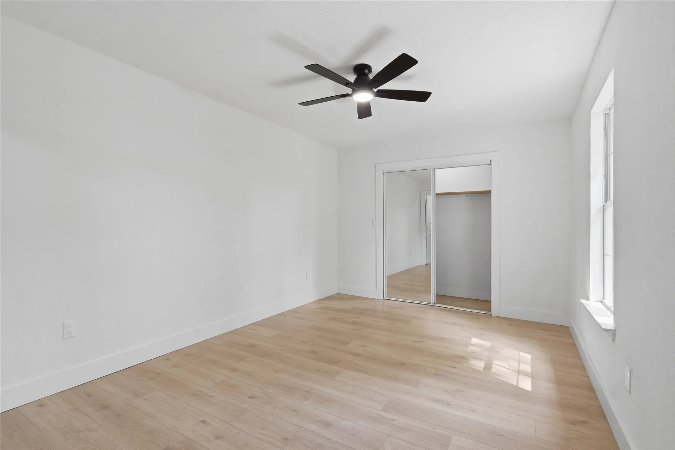 Single Family Residence For Sale in Dallas County , 11012 Castolon Drive, Dallas, Texas 75228, 3 Bedroom, 2 Bathroom, Garage spaces, 1,324 Sqft, built in 1950, mls#21373359, Real Estate Agent in Dallas, Homes For Sale in Dallas county, Homes For Sale in Dallas, Realtor in Dallas Texas, Real Estate Brokerage Independent Realty Texas, Luminita Cordes Realtor