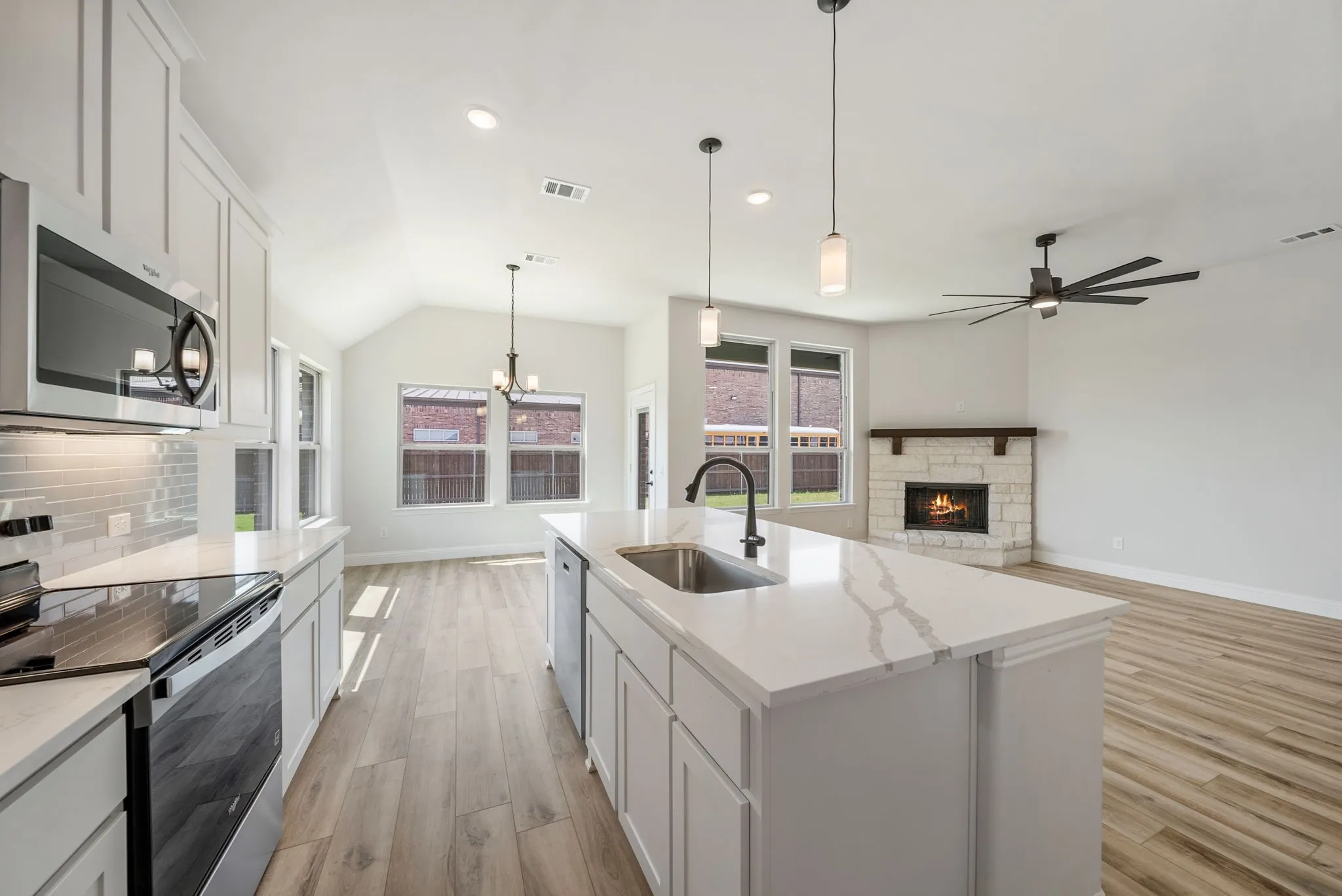 Single Family Residence For Rent in Grayson County , 606 Austen Avenue, Tioga, Texas 76271, 3 Bedroom, 2 Bathroom, 2 Garage spaces, 1,628 Sqft, built in 2026, mls#21373335, Real Estate Agent in Tioga, Homes For Rent in Grayson county, Homes For Rent in Tioga, Realtor in Tioga Texas, Real Estate Brokerage Independent Realty Texas, Luminita Cordes Realtor