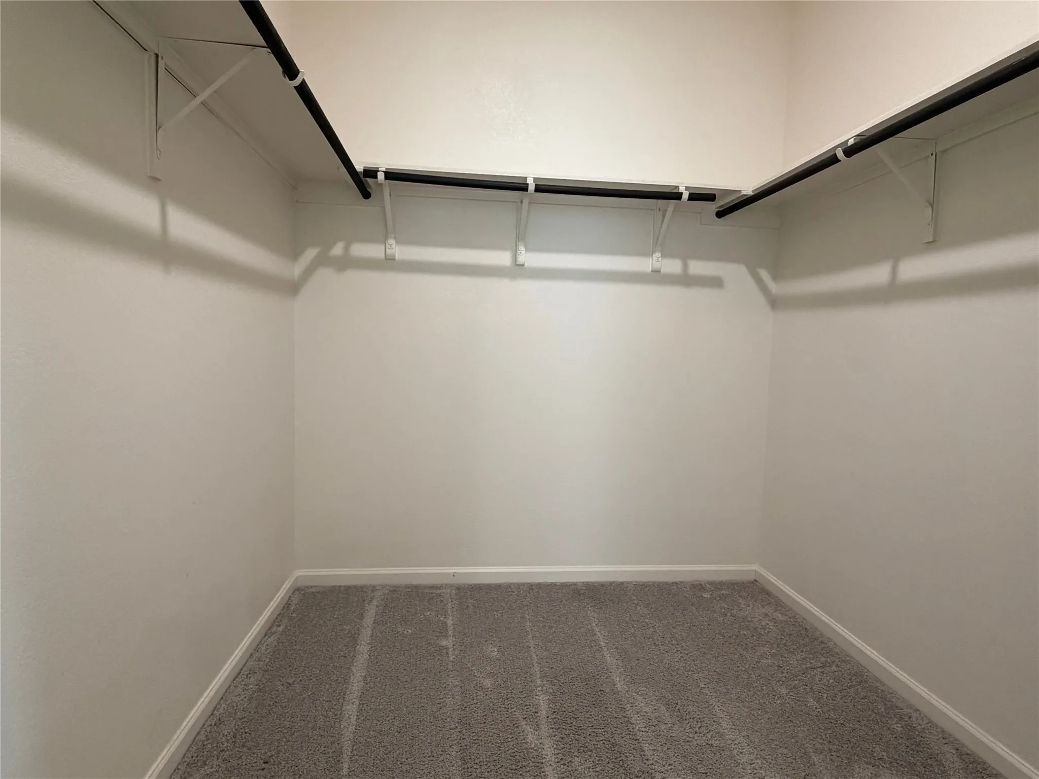 primary bedroom walkin closet