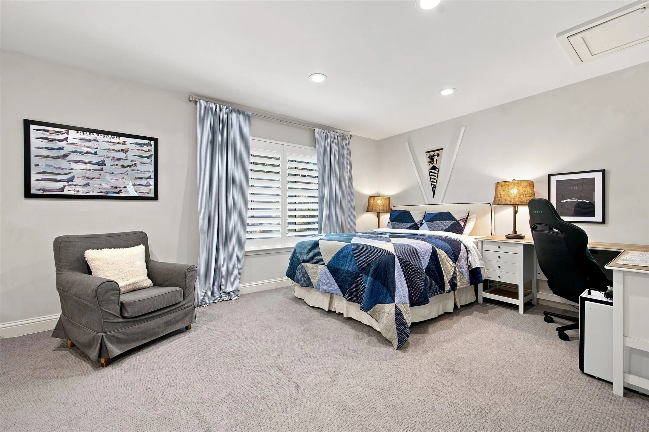 Condominium For Sale in Dallas County , 7424 W Northwest Highway 9, Dallas, Texas 75225, 2 Bedroom, 3 Bathroom, Garage spaces, 1,522 Sqft, built in 1964, mls#21367300, Real Estate Agent in Dallas, Homes For Sale in Dallas county, Homes For Sale in Dallas, Realtor in Dallas Texas, Real Estate Brokerage Independent Realty Texas, Luminita Cordes Realtor