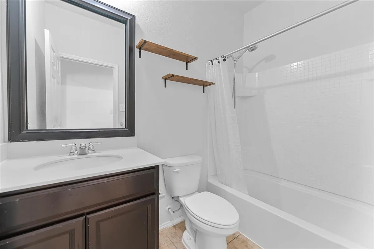 Single Family Residence For Rent in Tarrant County , 2412 Simmental Road, Fort Worth, Texas 76131, 3 Bedroom, 2 Bathroom, 2 Garage spaces, 1,636 Sqft, built in 2016, mls#21373365, Real Estate Agent in Fort Worth, Homes For Rent in Tarrant county, Homes For Rent in Fort Worth, Realtor in Fort Worth Texas, Real Estate Brokerage Independent Realty Texas, Luminita Cordes Realtor