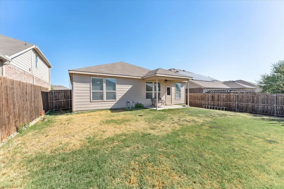 Single Family Residence For Rent in Tarrant County , 2412 Simmental Road, Fort Worth, Texas 76131, 3 Bedroom, 2 Bathroom, 2 Garage spaces, 1,636 Sqft, built in 2016, mls#21373365, Real Estate Agent in Fort Worth, Homes For Rent in Tarrant county, Homes For Rent in Fort Worth, Realtor in Fort Worth Texas, Real Estate Brokerage Independent Realty Texas, Luminita Cordes Realtor