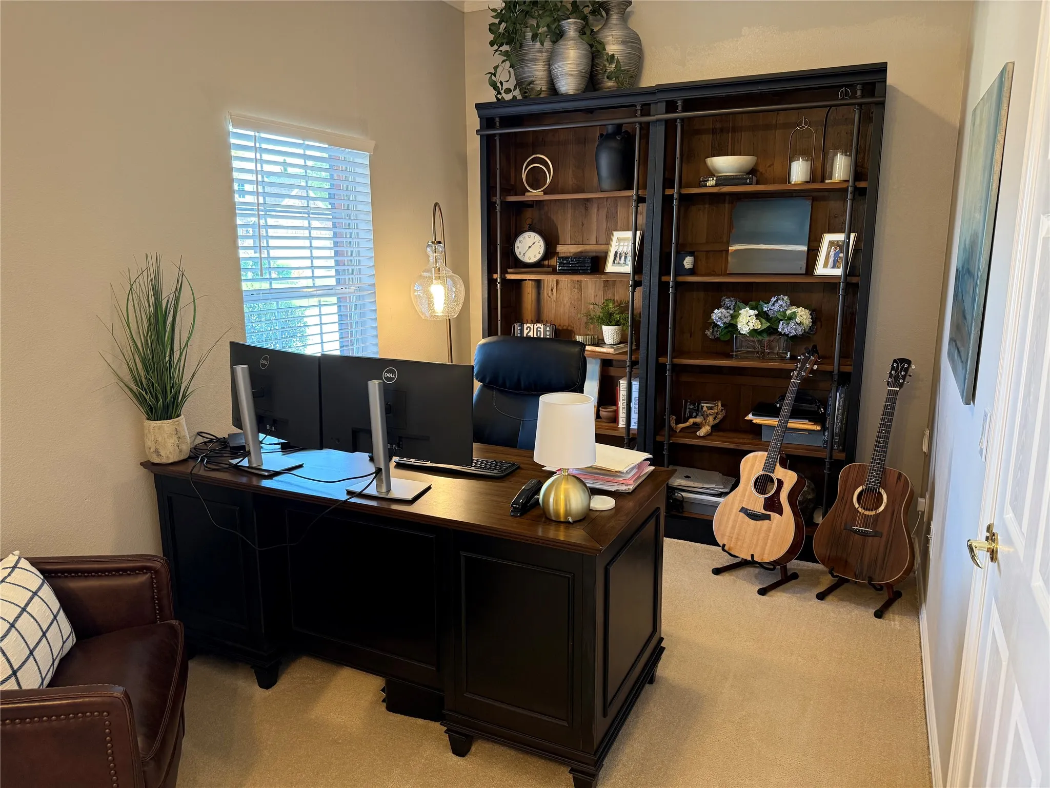 Single Family Residence For Rent in Collin County , 454 Long Cove Drive, Fairview, Texas 75069, 2 Bedroom, 3 Bathroom, 2 Garage spaces, 2,241 Sqft, built in 2005, mls#21373375, Real Estate Agent in Fairview, Homes For Rent in Collin county, Homes For Rent in Fairview, Realtor in Fairview Texas, Real Estate Brokerage Independent Realty Texas, Luminita Cordes Realtor