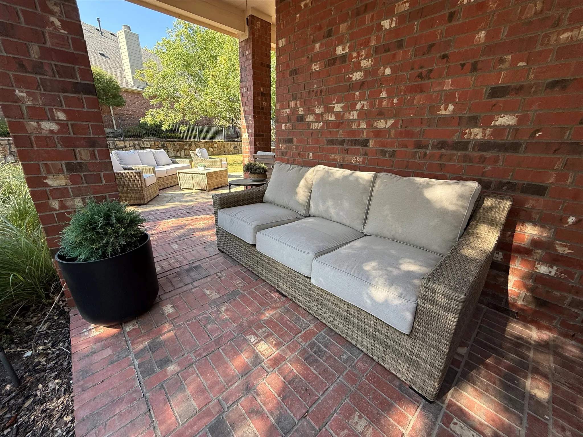 Single Family Residence For Rent in Collin County , 454 Long Cove Drive, Fairview, Texas 75069, 2 Bedroom, 3 Bathroom, 2 Garage spaces, 2,241 Sqft, built in 2005, mls#21373375, Real Estate Agent in Fairview, Homes For Rent in Collin county, Homes For Rent in Fairview, Realtor in Fairview Texas, Real Estate Brokerage Independent Realty Texas, Luminita Cordes Realtor