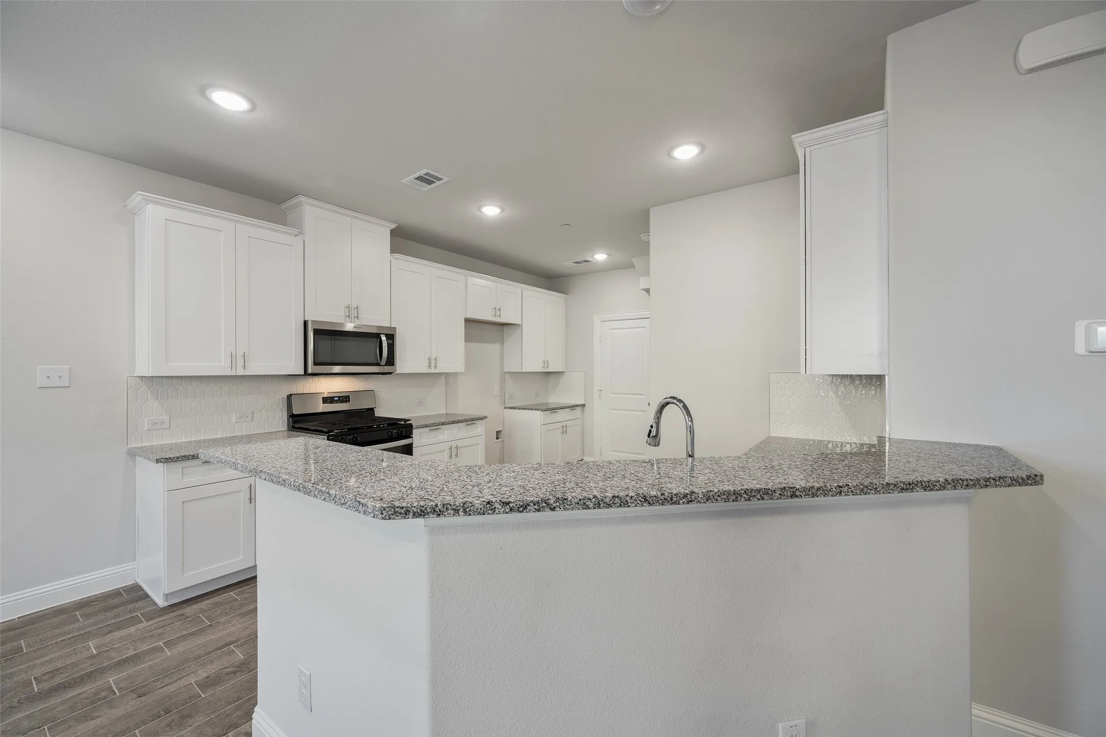 Kitchen Bar