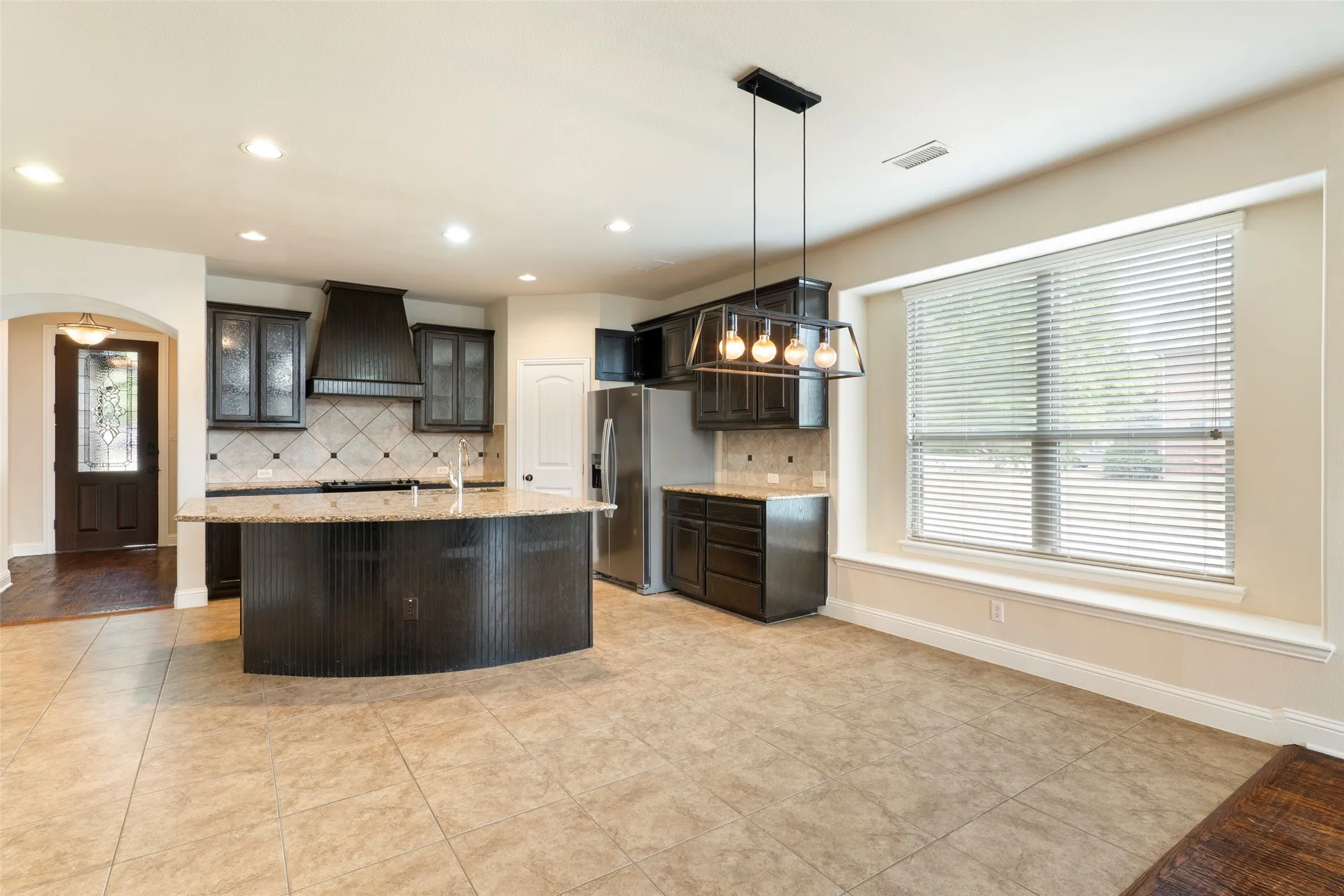 Single Family Residence For Sale in Collin County , 2264 Catherine Lane, Mc Kinney, Texas 75071, 3 Bedroom, 2 Bathroom, 2 Garage spaces, 1,810 Sqft, built in 2011, mls#21373220, Real Estate Agent in Mc Kinney, Homes For Sale in Collin county, Homes For Sale in Mc Kinney, Realtor in Mc Kinney Texas, Real Estate Brokerage Independent Realty Texas, Luminita Cordes Realtor