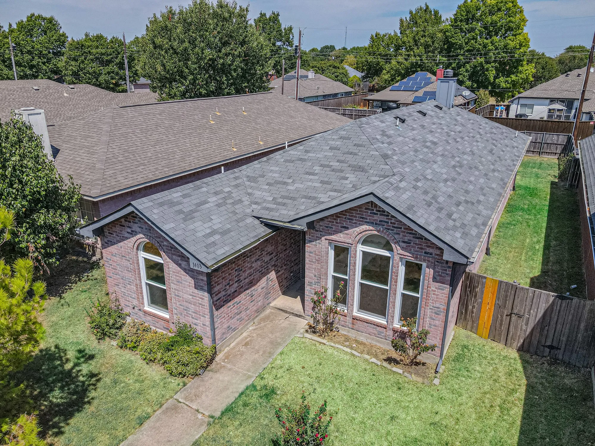 Single Family Residence For Sale in Collin County , 1403 E Brown Street, Wylie, Texas 75098, 3 Bedroom, 2 Bathroom, 2 Garage spaces, 1,389 Sqft, built in 1998, mls#21373354, Real Estate Agent in Wylie, Homes For Sale in Collin county, Homes For Sale in Wylie, Realtor in Wylie Texas, Real Estate Brokerage Independent Realty Texas, Luminita Cordes Realtor