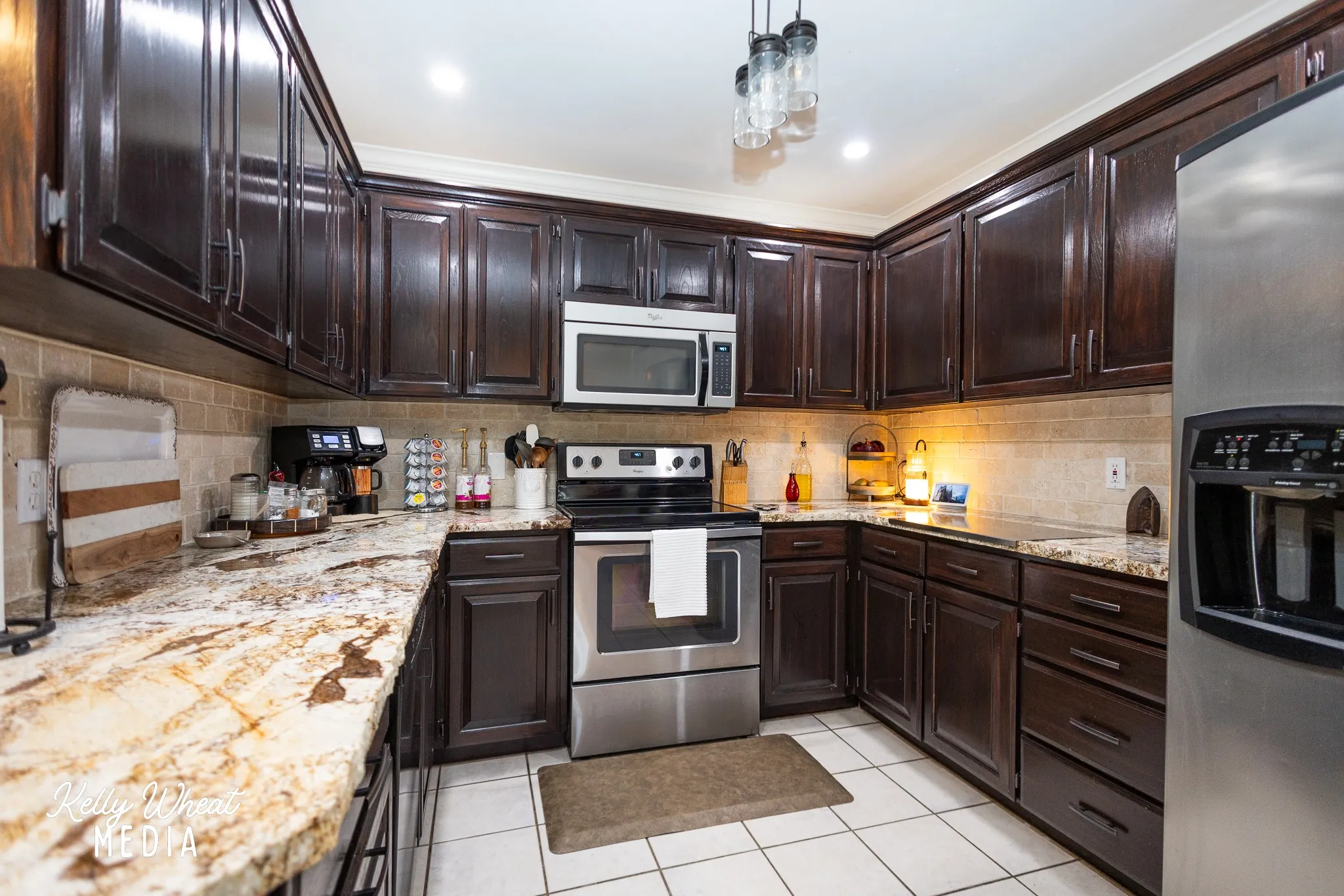Single Family Residence For Sale in Tom Green County , 7602 Aspen Avenue, San Angelo, Texas 76904, 3 Bedroom, 2 Bathroom, 2 Garage spaces, 1,571 Sqft, built in 1999, mls#21373392, Real Estate Agent in San Angelo, Homes For Sale in Tom Green county, Homes For Sale in San Angelo, Realtor in San Angelo Texas, Real Estate Brokerage Independent Realty Texas, Luminita Cordes Realtor