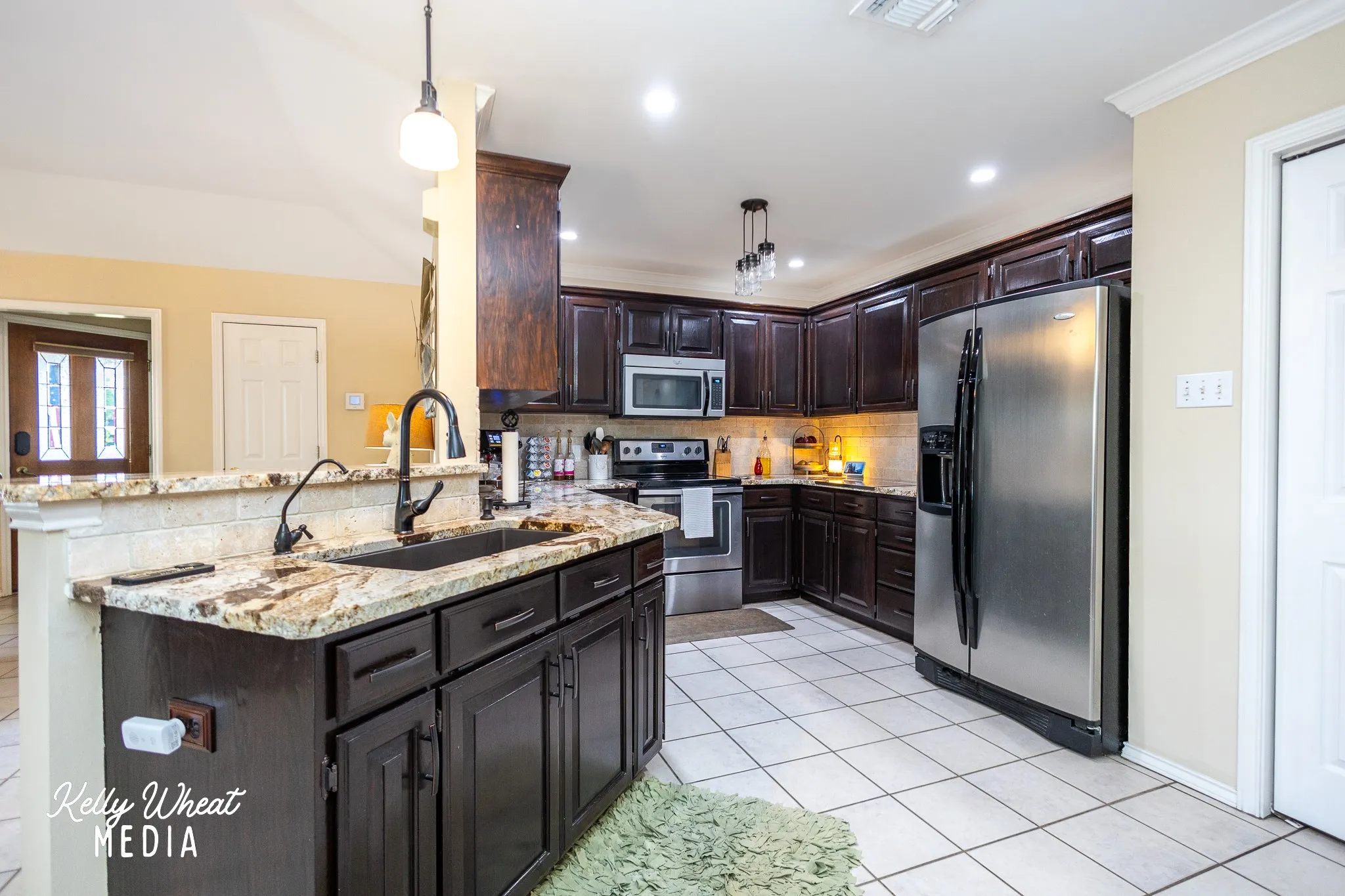 Single Family Residence For Sale in Tom Green County , 7602 Aspen Avenue, San Angelo, Texas 76904, 3 Bedroom, 2 Bathroom, 2 Garage spaces, 1,571 Sqft, built in 1999, mls#21373392, Real Estate Agent in San Angelo, Homes For Sale in Tom Green county, Homes For Sale in San Angelo, Realtor in San Angelo Texas, Real Estate Brokerage Independent Realty Texas, Luminita Cordes Realtor