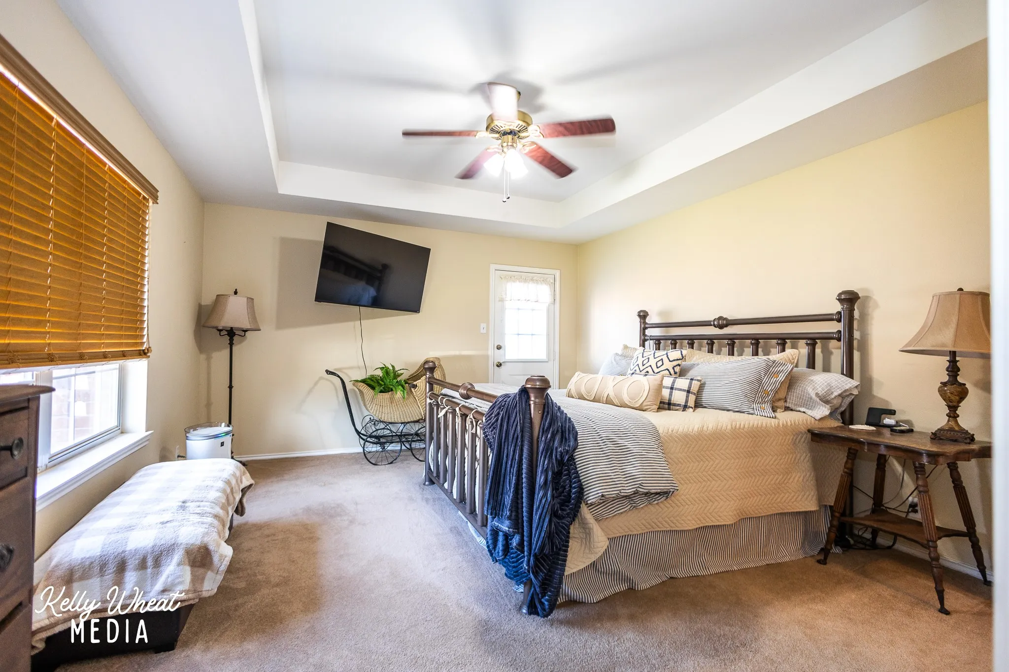 Single Family Residence For Sale in Tom Green County , 7602 Aspen Avenue, San Angelo, Texas 76904, 3 Bedroom, 2 Bathroom, 2 Garage spaces, 1,571 Sqft, built in 1999, mls#21373392, Real Estate Agent in San Angelo, Homes For Sale in Tom Green county, Homes For Sale in San Angelo, Realtor in San Angelo Texas, Real Estate Brokerage Independent Realty Texas, Luminita Cordes Realtor