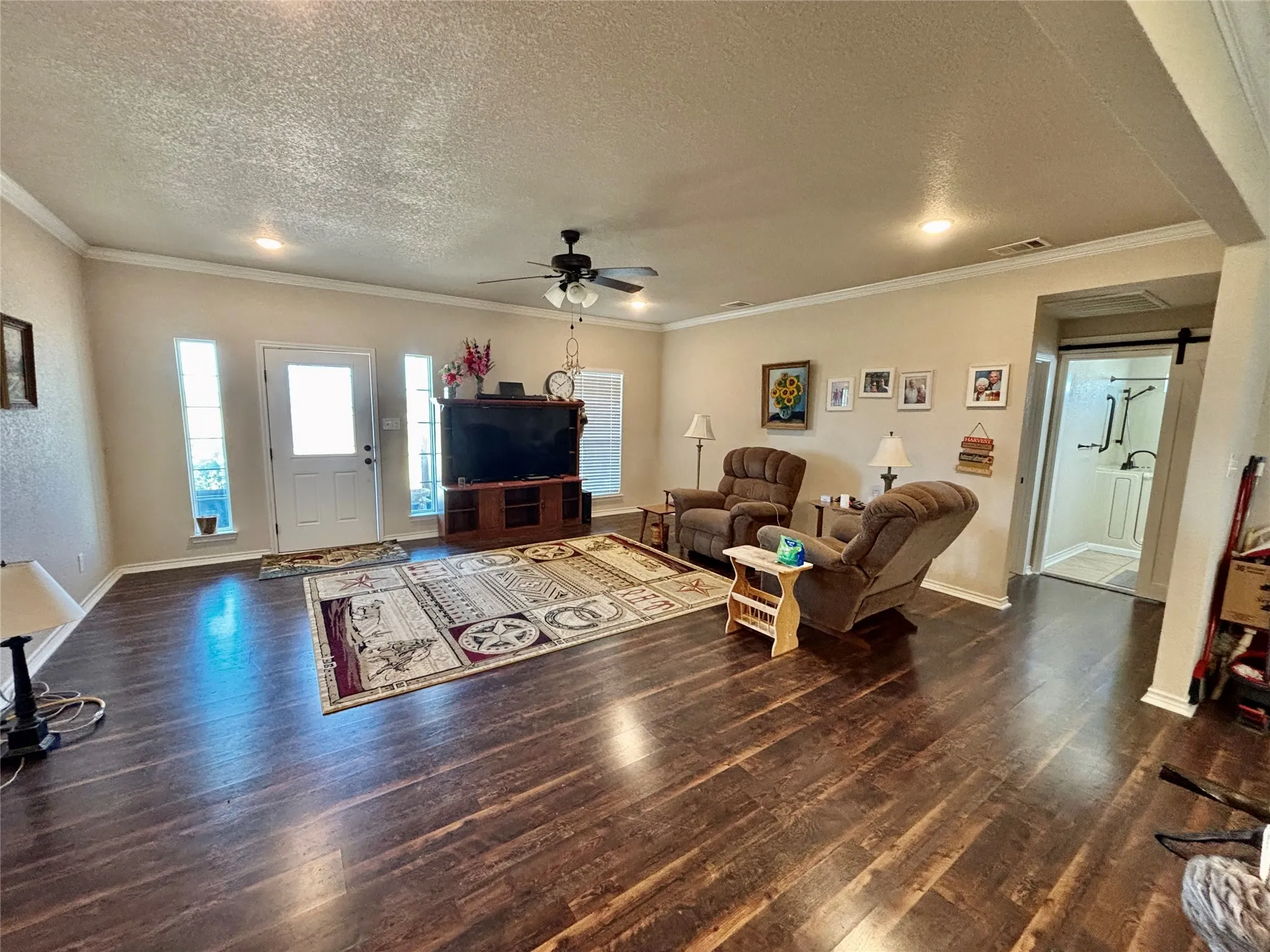 Single Family Residence For Sale in Coryell County , 3740 County Road 127, Gatesville, Texas 76528, 3 Bedroom, 2 Bathroom, Garage spaces, 1,716 Sqft, built in 2017, mls#21371970, Real Estate Agent in Gatesville, Homes For Sale in Coryell county, Homes For Sale in Gatesville, Realtor in Gatesville Texas, Real Estate Brokerage Independent Realty Texas, Luminita Cordes Realtor