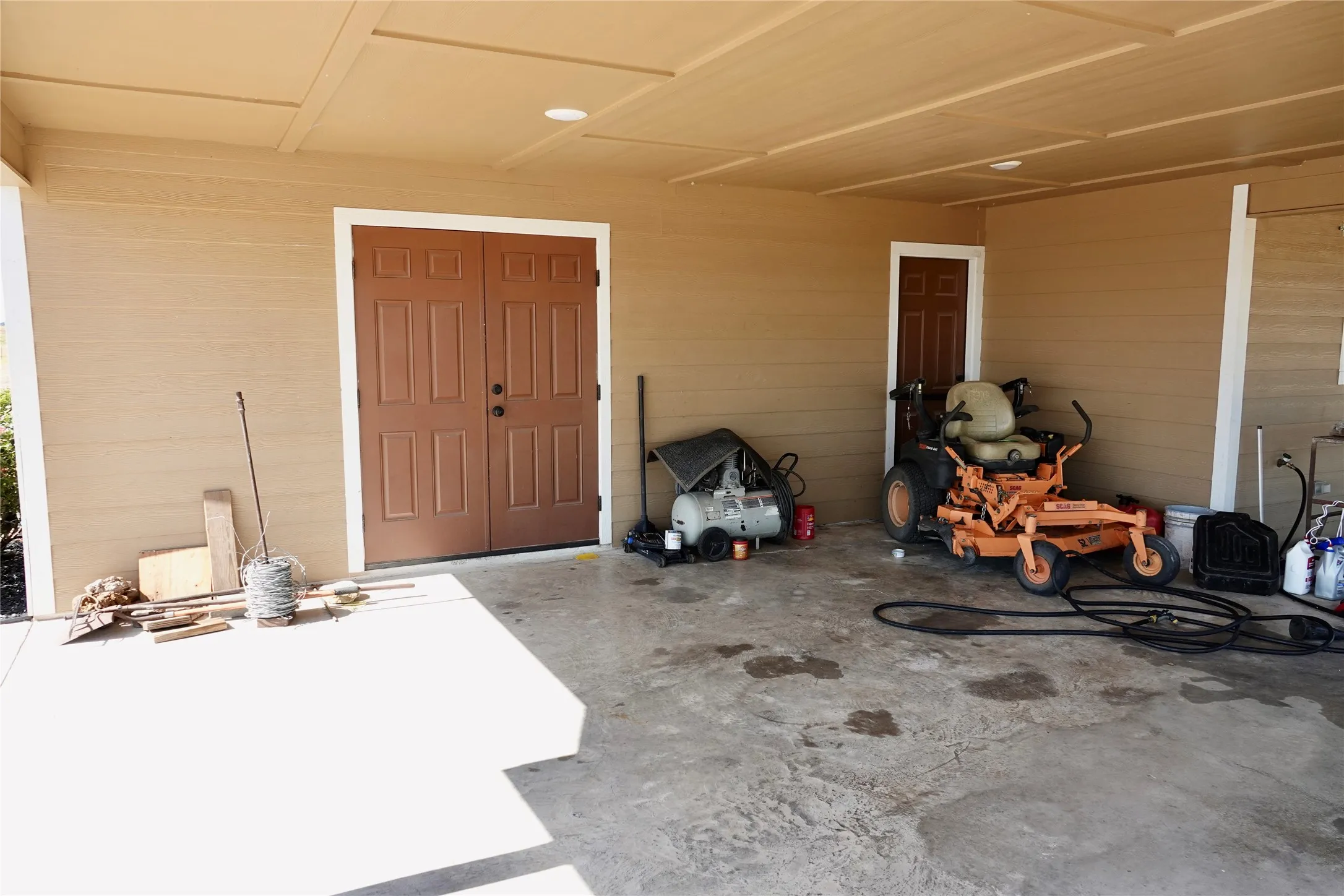 Single Family Residence For Sale in Coryell County , 3740 County Road 127, Gatesville, Texas 76528, 3 Bedroom, 2 Bathroom, Garage spaces, 1,716 Sqft, built in 2017, mls#21371970, Real Estate Agent in Gatesville, Homes For Sale in Coryell county, Homes For Sale in Gatesville, Realtor in Gatesville Texas, Real Estate Brokerage Independent Realty Texas, Luminita Cordes Realtor