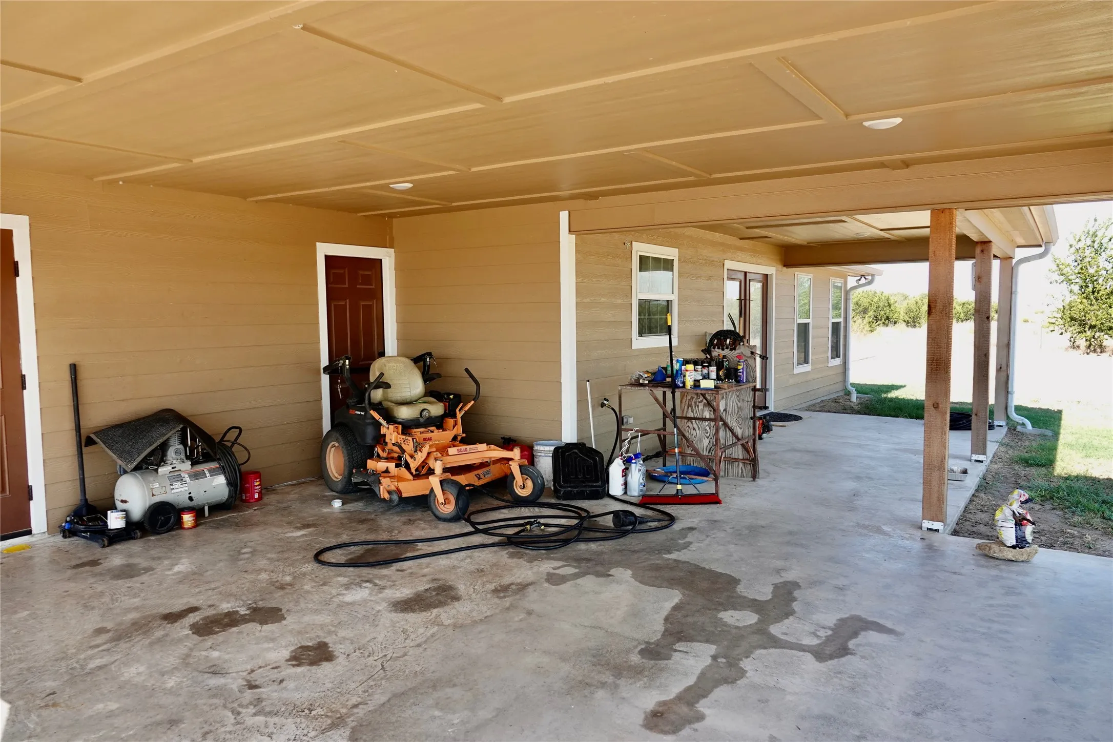 Single Family Residence For Sale in Coryell County , 3740 County Road 127, Gatesville, Texas 76528, 3 Bedroom, 2 Bathroom, Garage spaces, 1,716 Sqft, built in 2017, mls#21371970, Real Estate Agent in Gatesville, Homes For Sale in Coryell county, Homes For Sale in Gatesville, Realtor in Gatesville Texas, Real Estate Brokerage Independent Realty Texas, Luminita Cordes Realtor