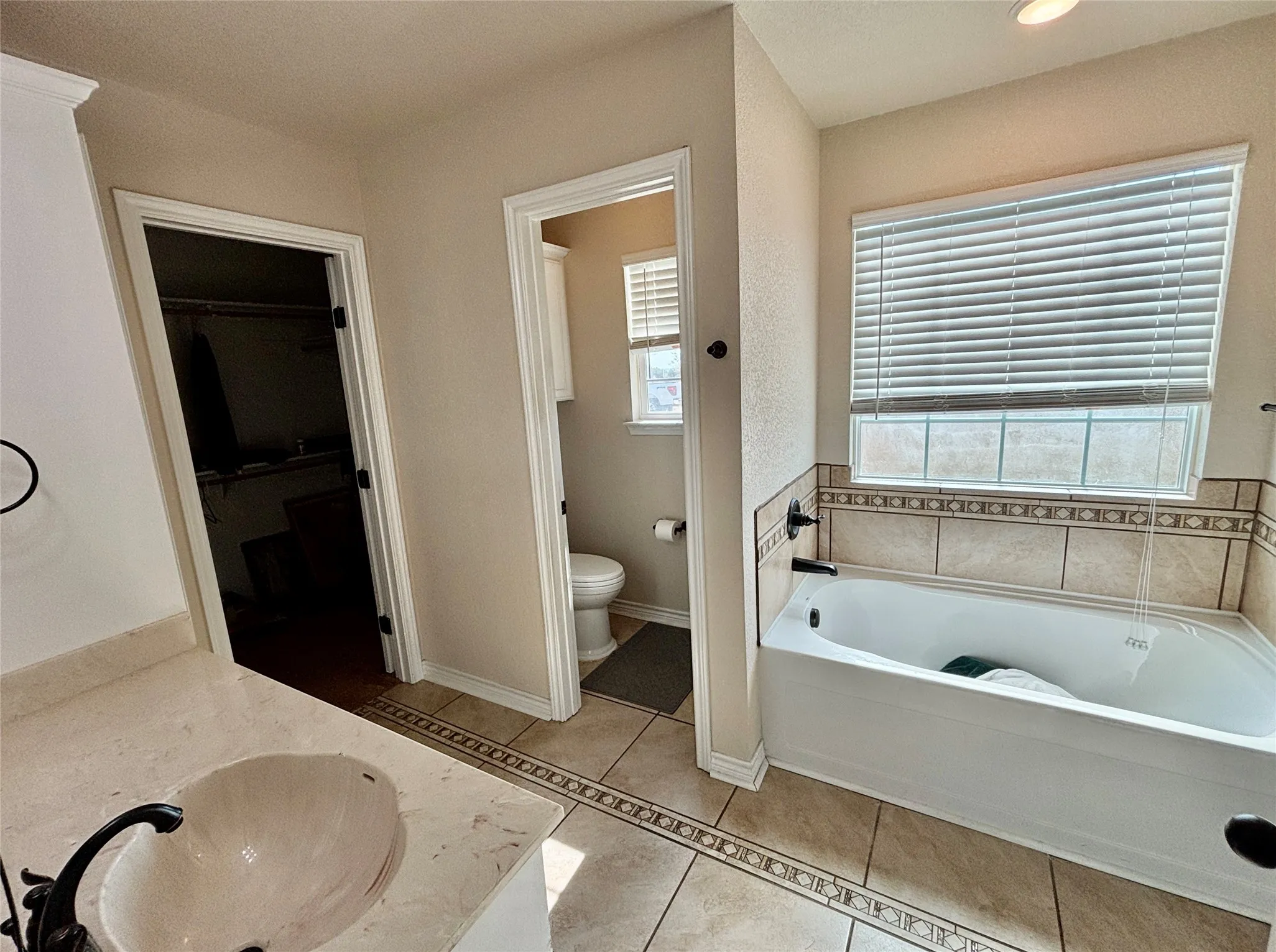 Single Family Residence For Sale in Coryell County , 3740 County Road 127, Gatesville, Texas 76528, 3 Bedroom, 2 Bathroom, Garage spaces, 1,716 Sqft, built in 2017, mls#21371970, Real Estate Agent in Gatesville, Homes For Sale in Coryell county, Homes For Sale in Gatesville, Realtor in Gatesville Texas, Real Estate Brokerage Independent Realty Texas, Luminita Cordes Realtor