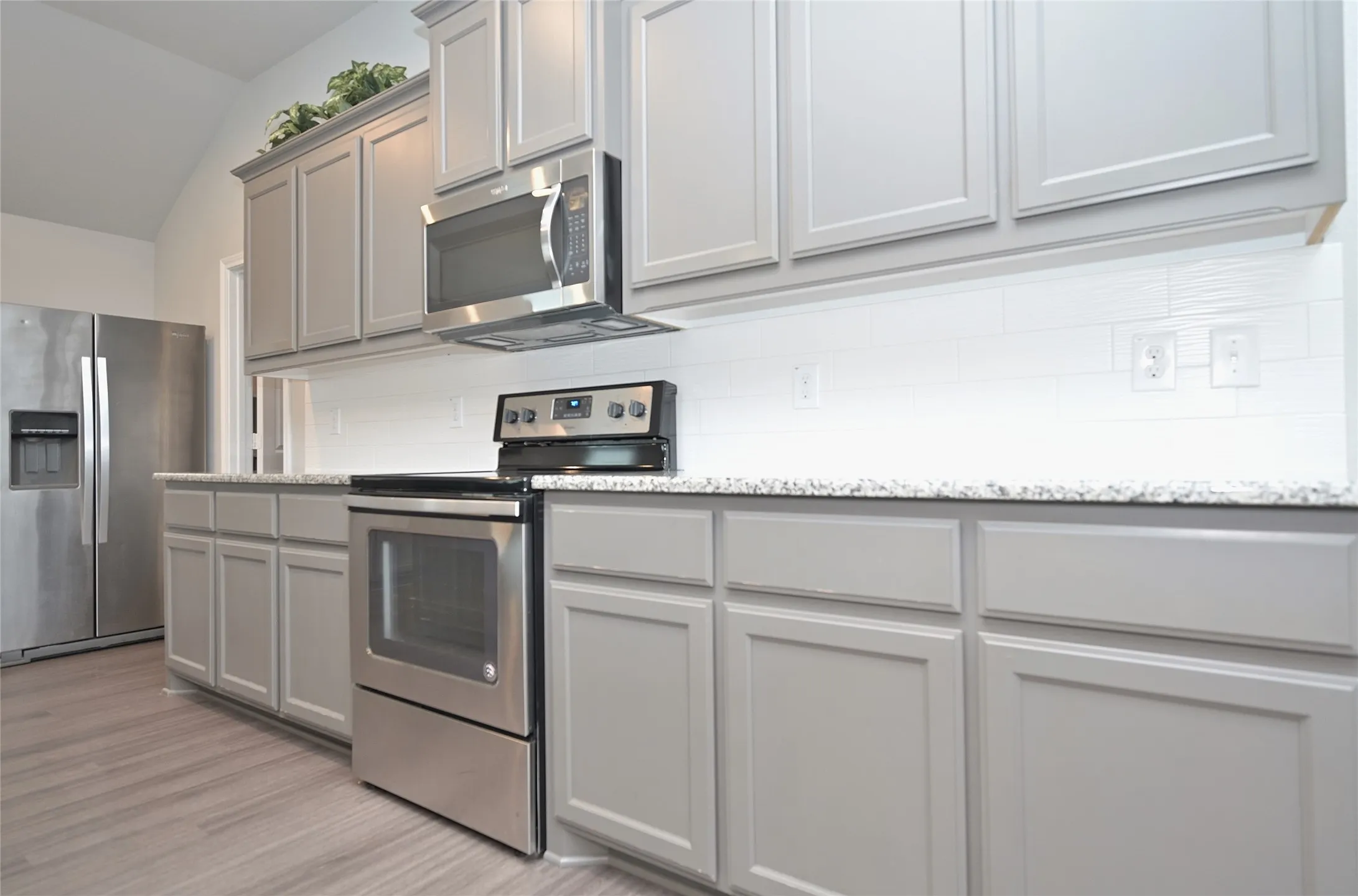 Single Family Residence For Sale in Tarrant County , 9212 Glen Mills Trail, Fort Worth, Texas 76179, 3 Bedroom, 2 Bathroom, 2 Garage spaces, 1,882 Sqft, built in 2017, mls#21360632, Real Estate Agent in Fort Worth, Homes For Sale in Tarrant county, Homes For Sale in Fort Worth, Realtor in Fort Worth Texas, Real Estate Brokerage Independent Realty Texas, Luminita Cordes Realtor