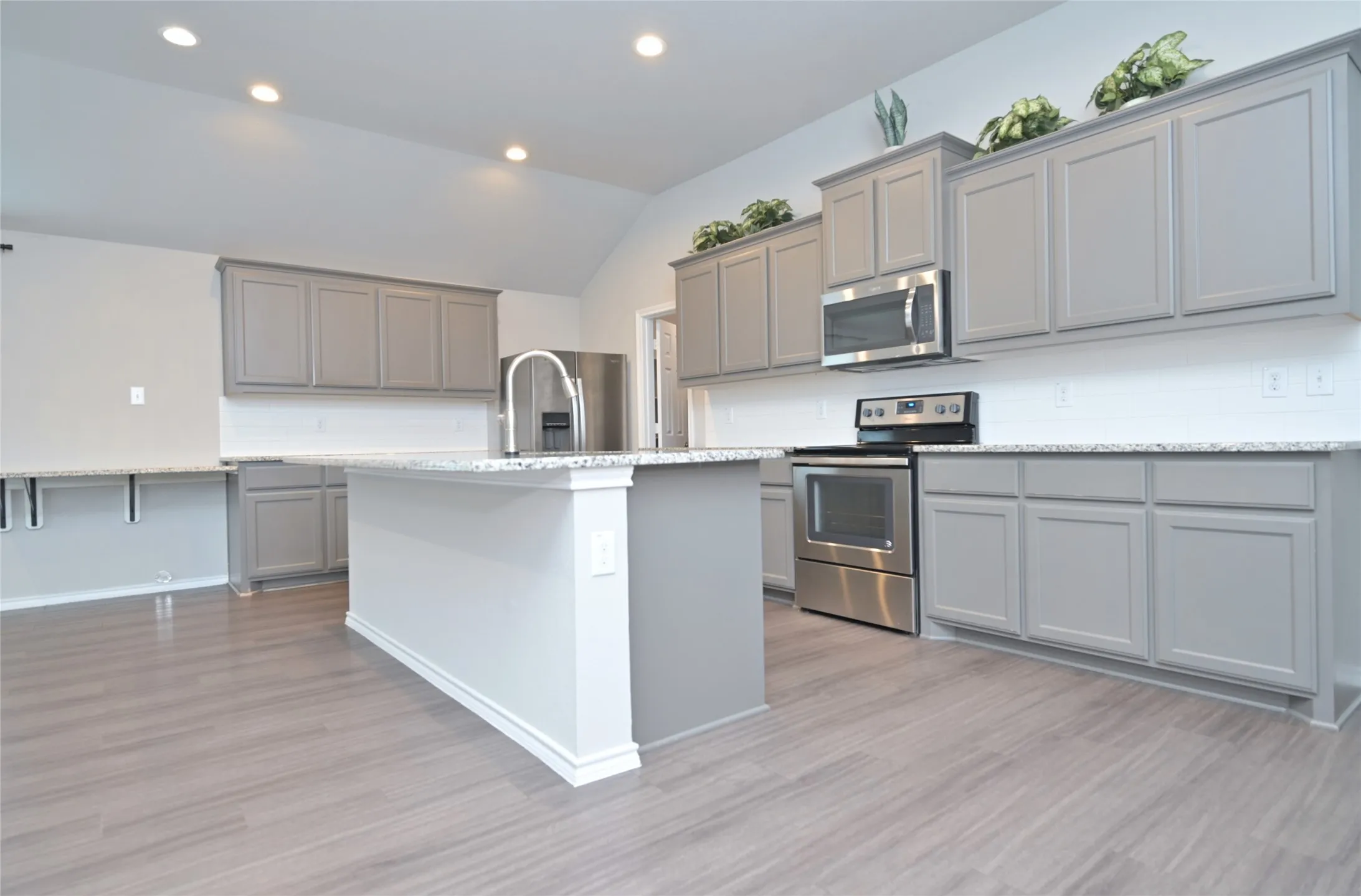 Single Family Residence For Sale in Tarrant County , 9212 Glen Mills Trail, Fort Worth, Texas 76179, 3 Bedroom, 2 Bathroom, 2 Garage spaces, 1,882 Sqft, built in 2017, mls#21360632, Real Estate Agent in Fort Worth, Homes For Sale in Tarrant county, Homes For Sale in Fort Worth, Realtor in Fort Worth Texas, Real Estate Brokerage Independent Realty Texas, Luminita Cordes Realtor