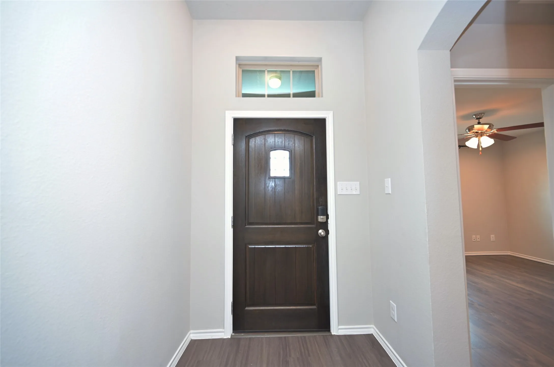 Single Family Residence For Sale in Tarrant County , 9212 Glen Mills Trail, Fort Worth, Texas 76179, 3 Bedroom, 2 Bathroom, 2 Garage spaces, 1,882 Sqft, built in 2017, mls#21360632, Real Estate Agent in Fort Worth, Homes For Sale in Tarrant county, Homes For Sale in Fort Worth, Realtor in Fort Worth Texas, Real Estate Brokerage Independent Realty Texas, Luminita Cordes Realtor