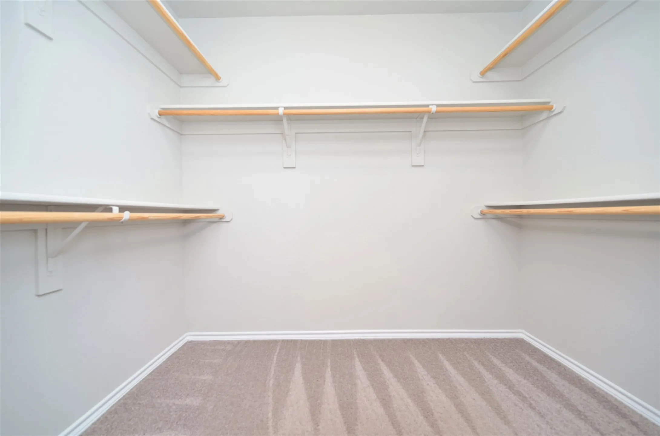 Single Family Residence For Sale in Tarrant County , 9212 Glen Mills Trail, Fort Worth, Texas 76179, 3 Bedroom, 2 Bathroom, 2 Garage spaces, 1,882 Sqft, built in 2017, mls#21360632, Real Estate Agent in Fort Worth, Homes For Sale in Tarrant county, Homes For Sale in Fort Worth, Realtor in Fort Worth Texas, Real Estate Brokerage Independent Realty Texas, Luminita Cordes Realtor